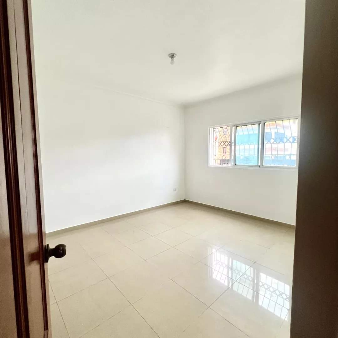 apartamentos - Apartamento en Venta primer piso EL MILLÓN 