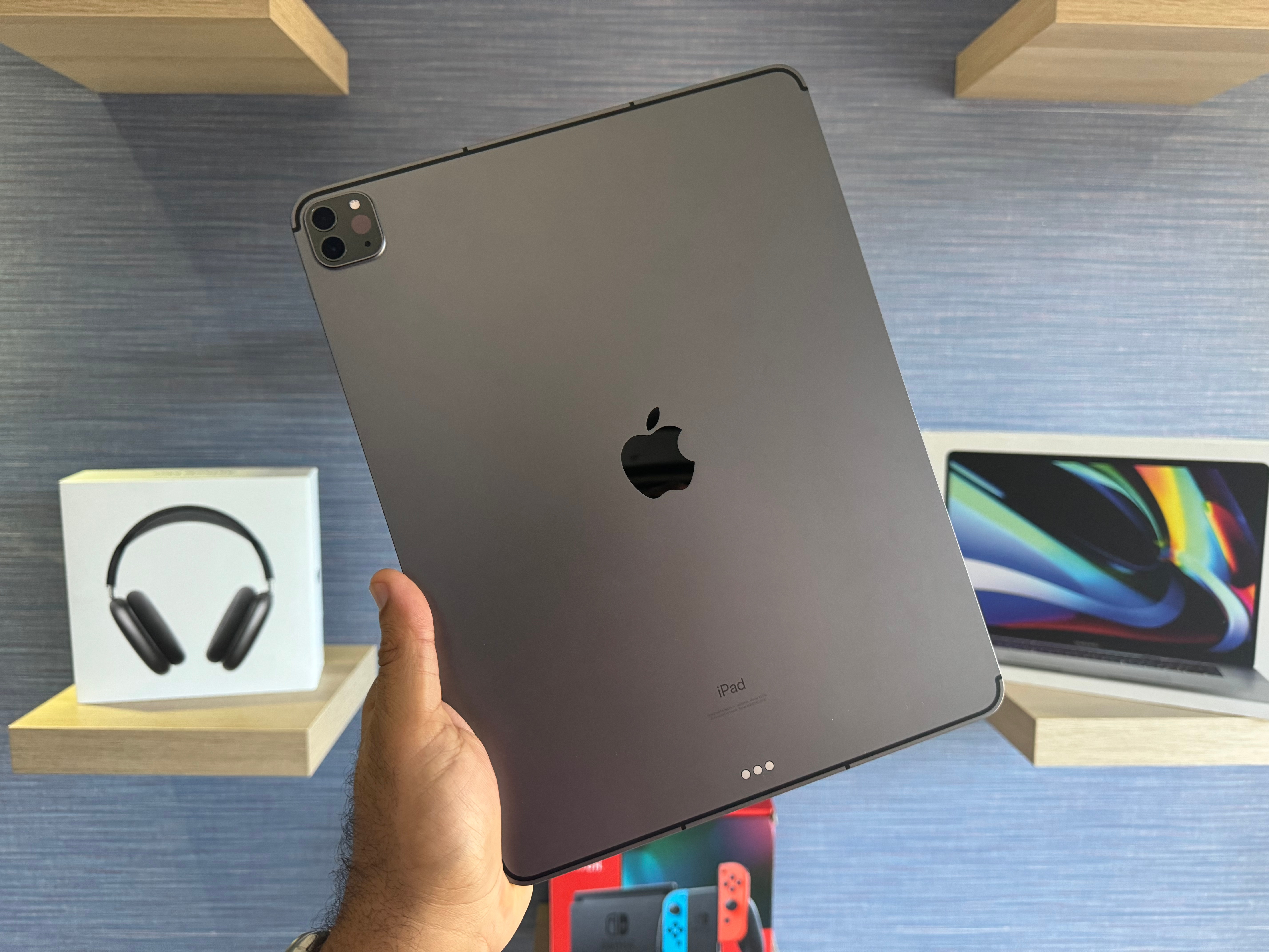 celulares y tabletas - iPad Pro 12.9 -inch 128GB 6ta Gen Wi-Fi + Cel $ 