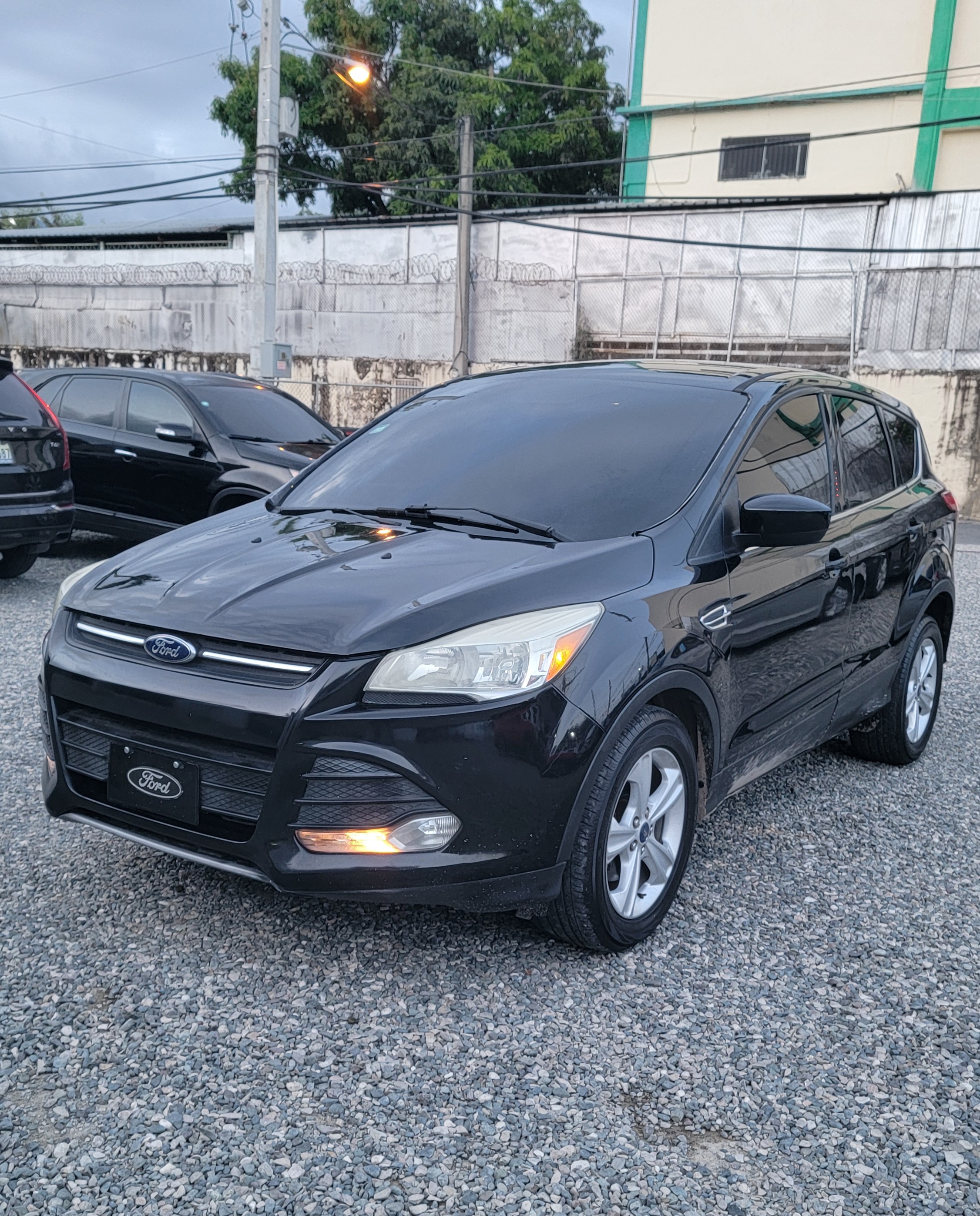 jeepetas y camionetas - FORD ESCAPE  2015 1