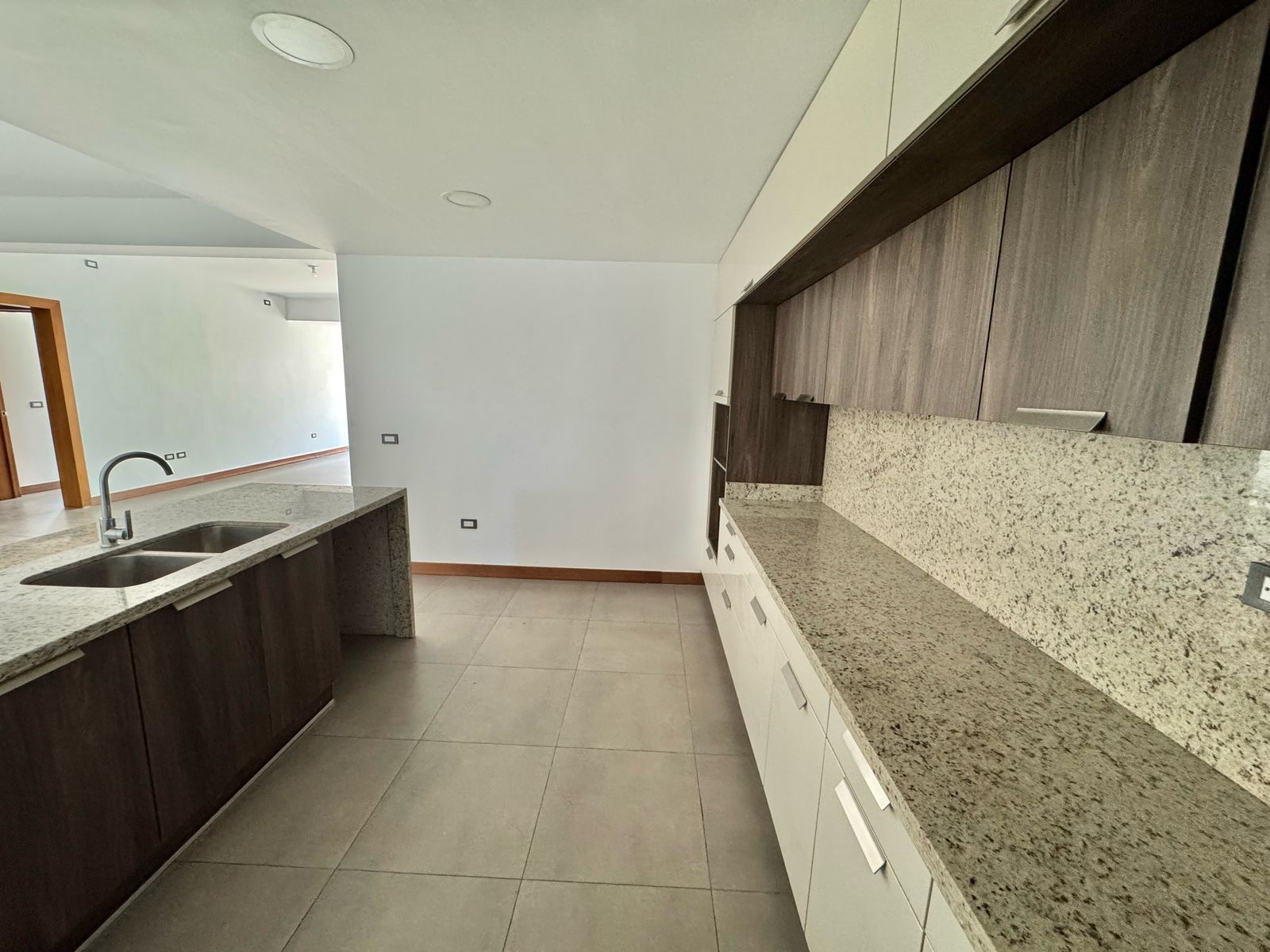 apartamentos - Apartamento en Venta y Alquiler BELLA VISTA SUR 6