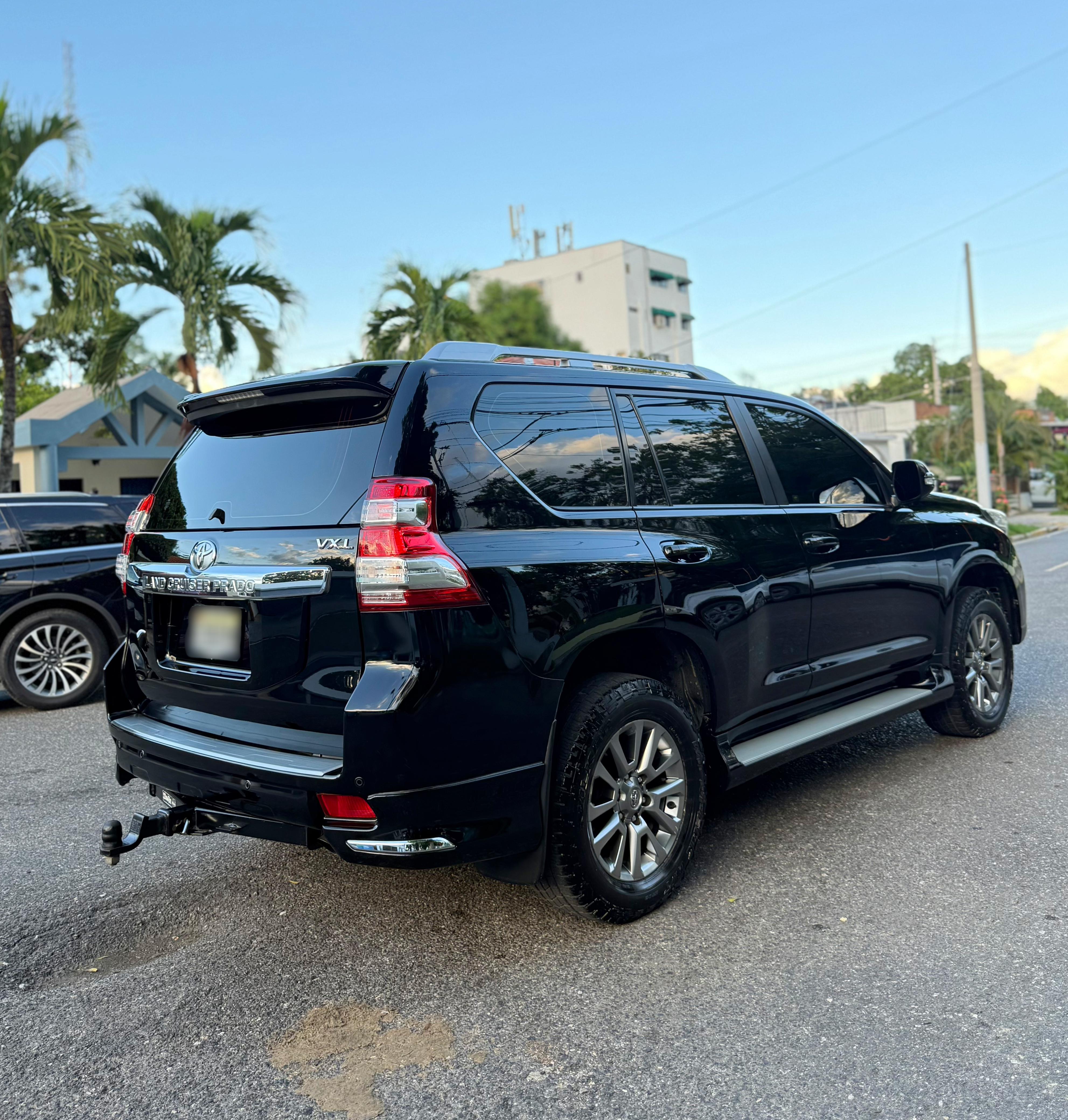 jeepetas y camionetas - Toyota land cruicer vxl 2016 4