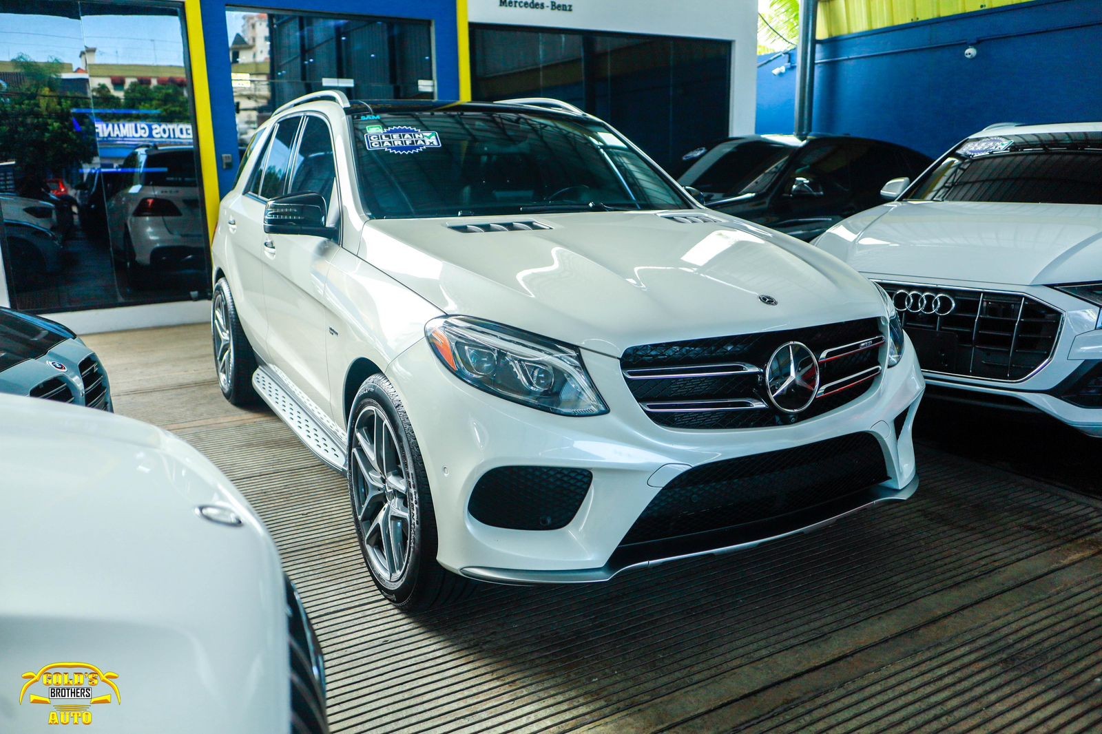 jeepetas y camionetas - Mercedes Benz GLE 43 AMG SUV 2018 Clean Carfax
