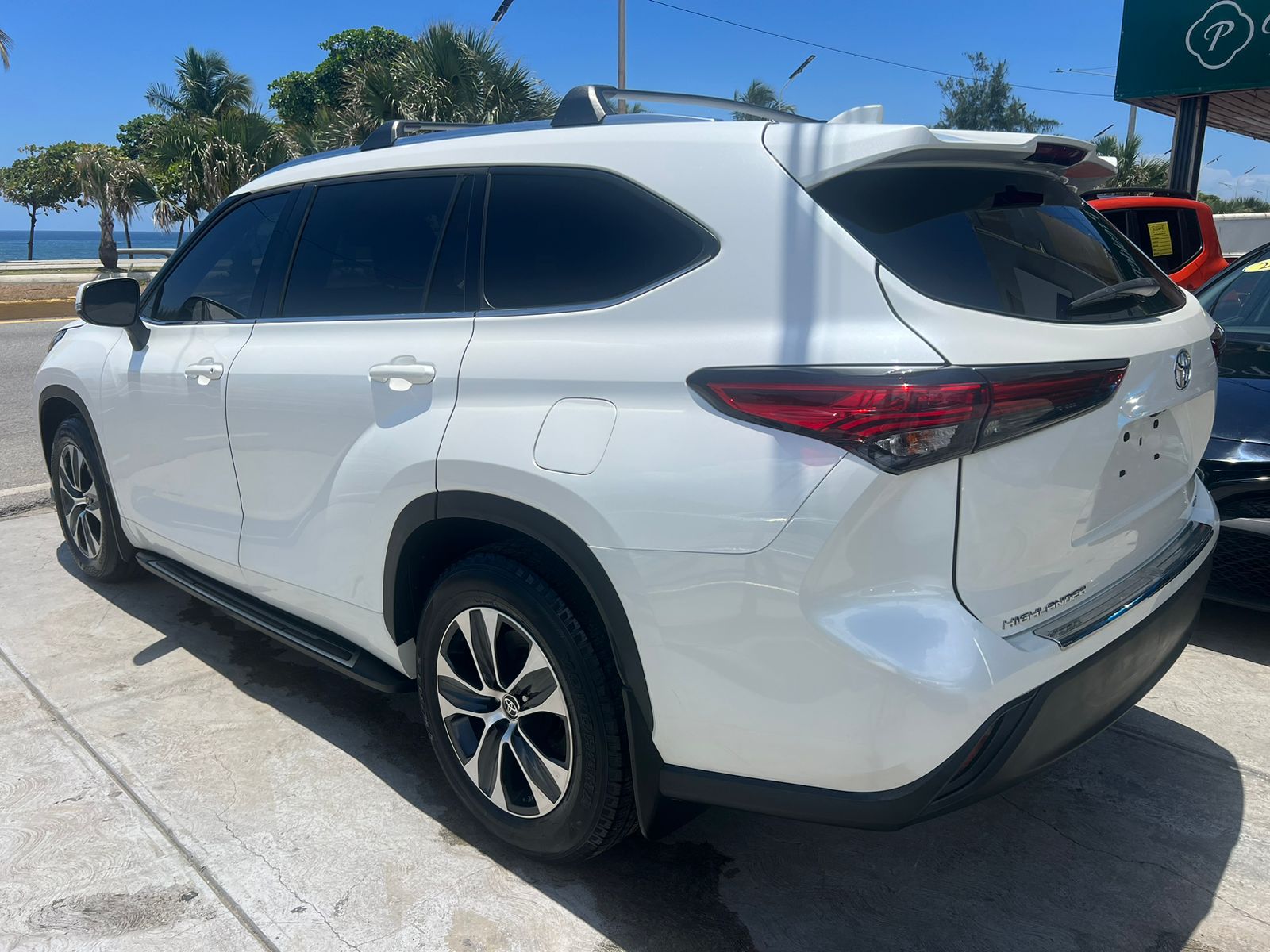 jeepetas y camionetas - Toyota Highlander XLE 2021 6