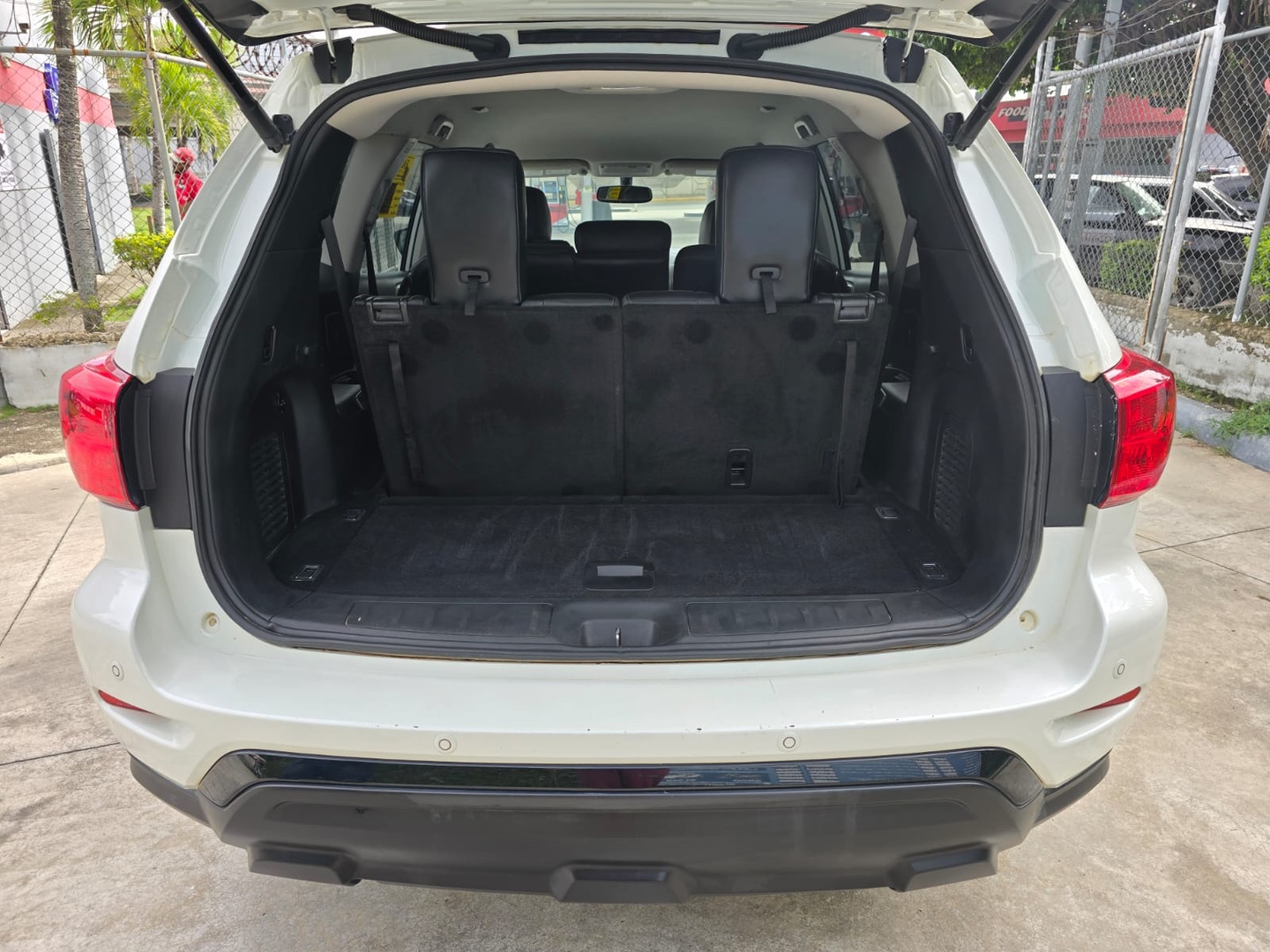 jeepetas y camionetas - Nissan Pathfinder SL 4x4 MIDNIGHT 2018 Clean Carfax Recien importado 7
