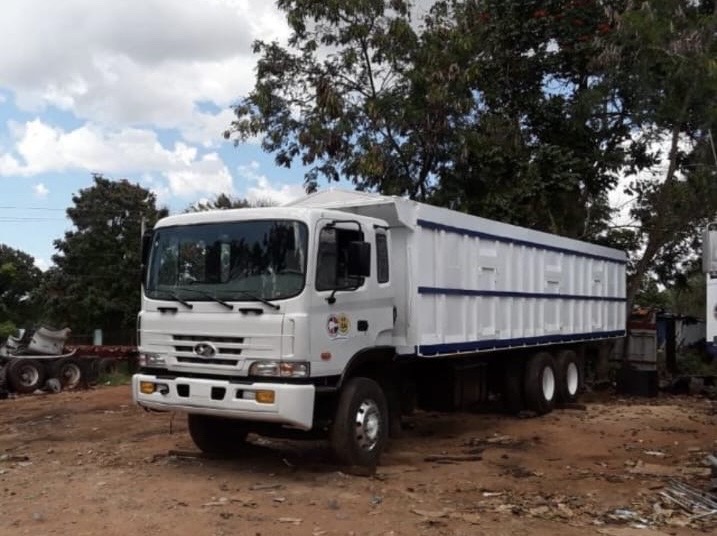 camiones y vehiculos pesados - HYUNDAI HD65 BLANCO 1