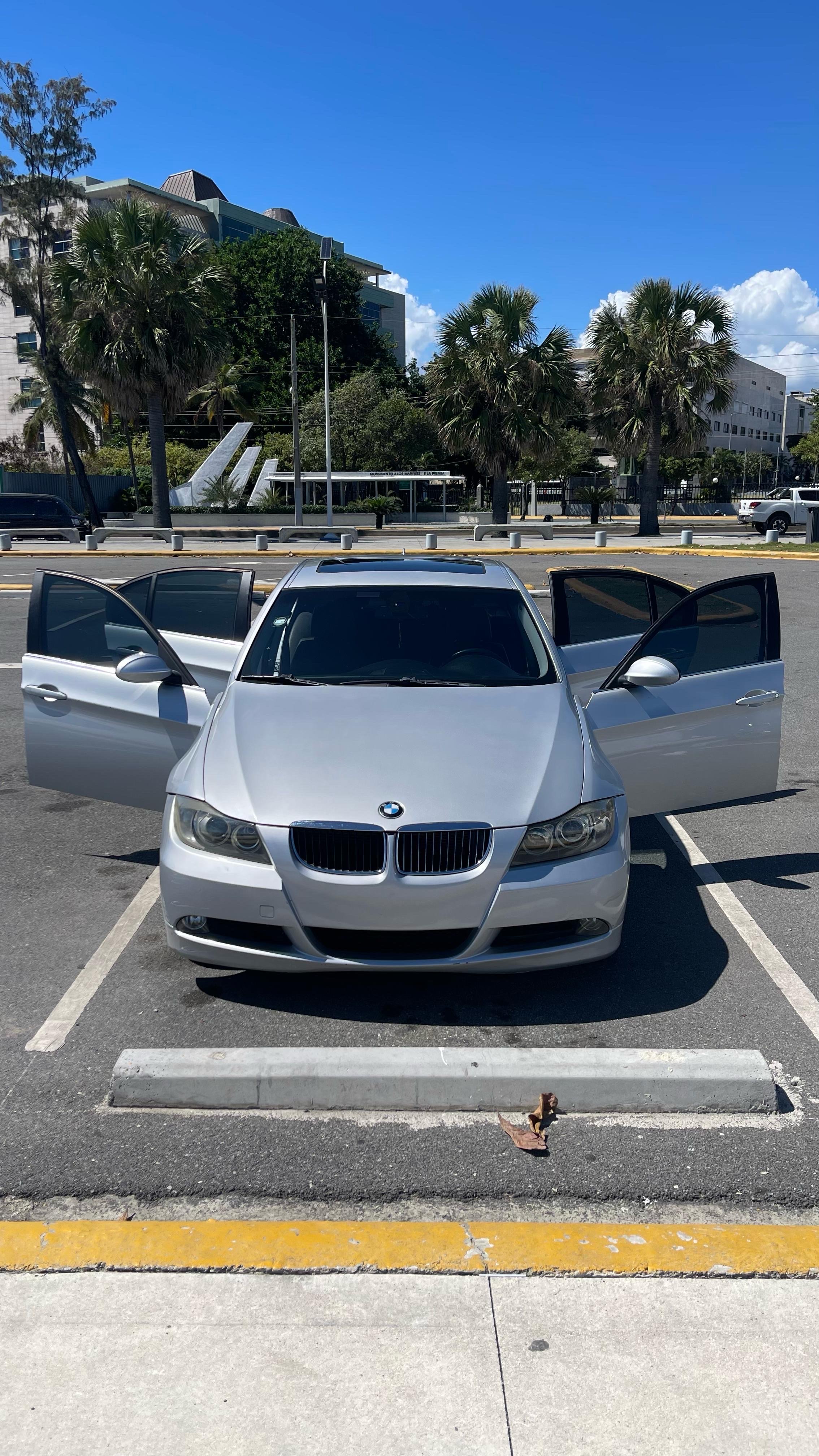 carros - VENDO BMW SERIE 3 325i ÓPTIMAS CONDICIONES!!! 9/10 