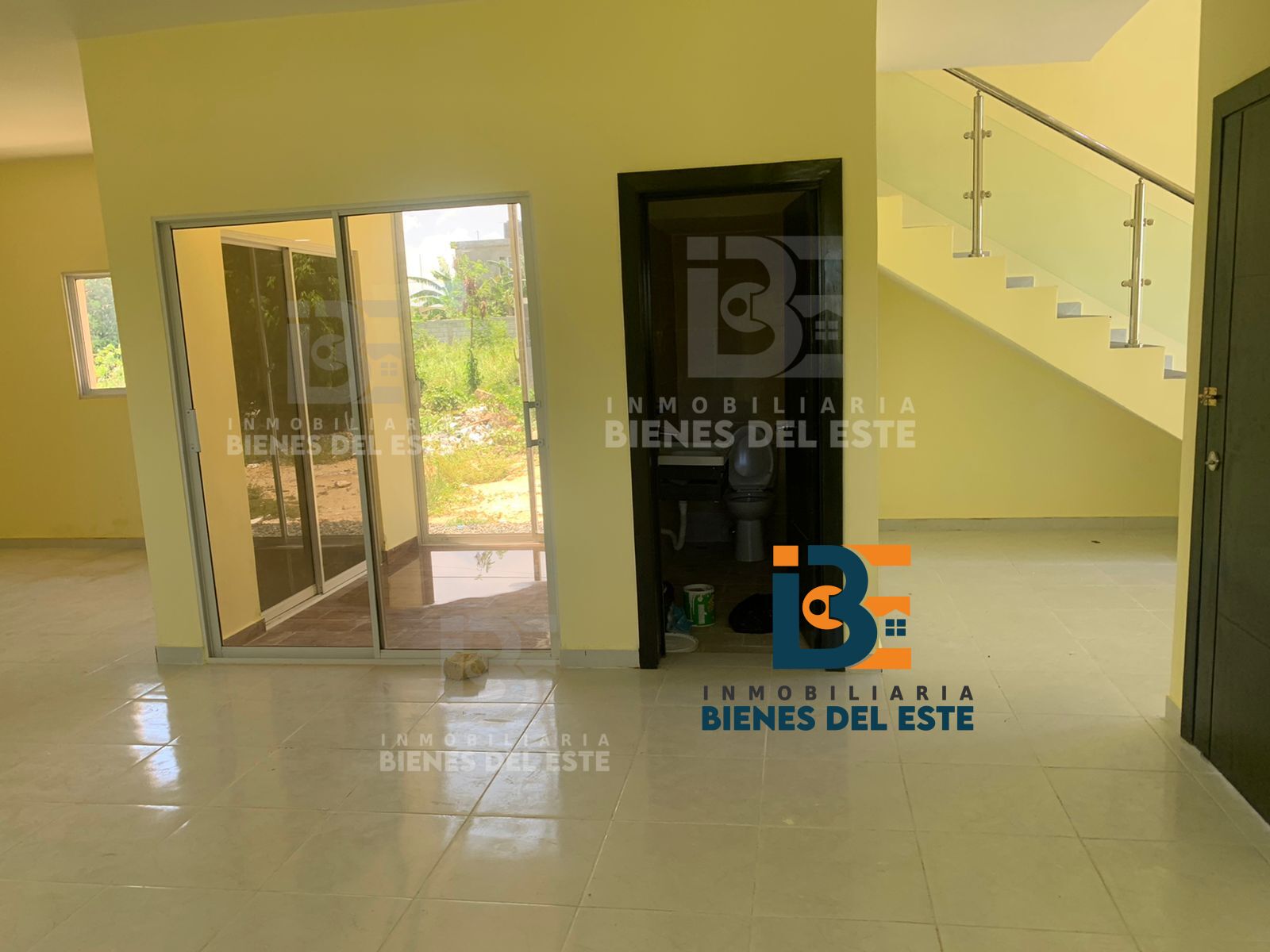 casas - Se Vende Esta Casa mas solar  1