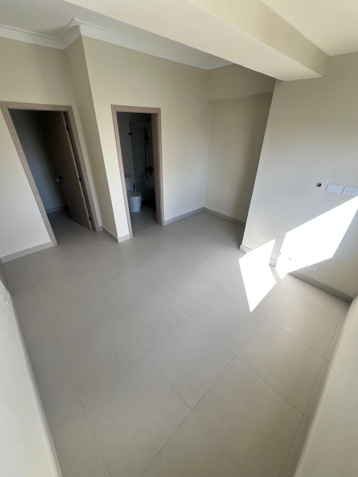 apartamentos - Alquiló piso 9 Evaristo morales dos hab balcón dos 9