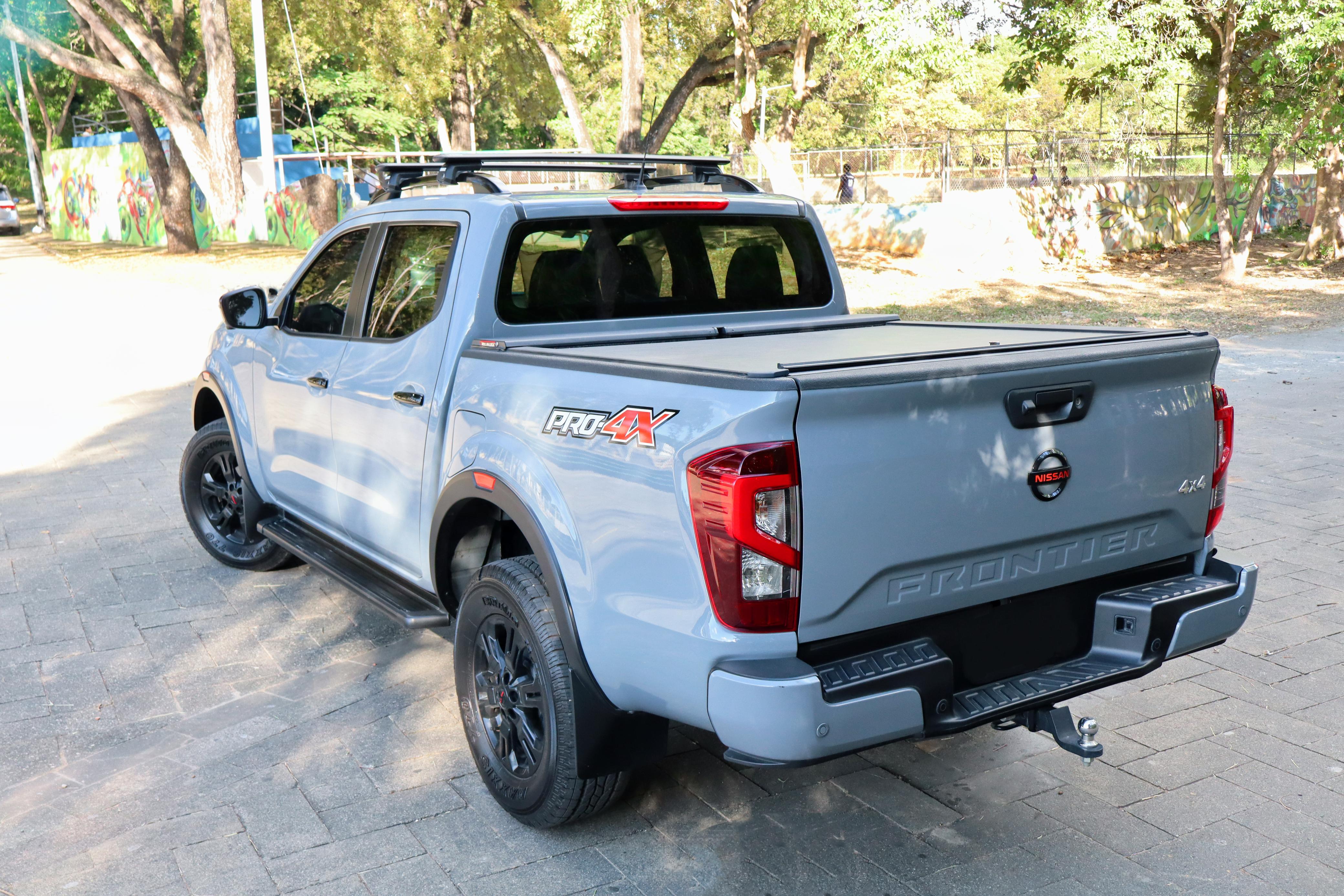 jeepetas y camionetas - Montate en esta super Nissan frontier pro-4x4 2023 todo terreno  3