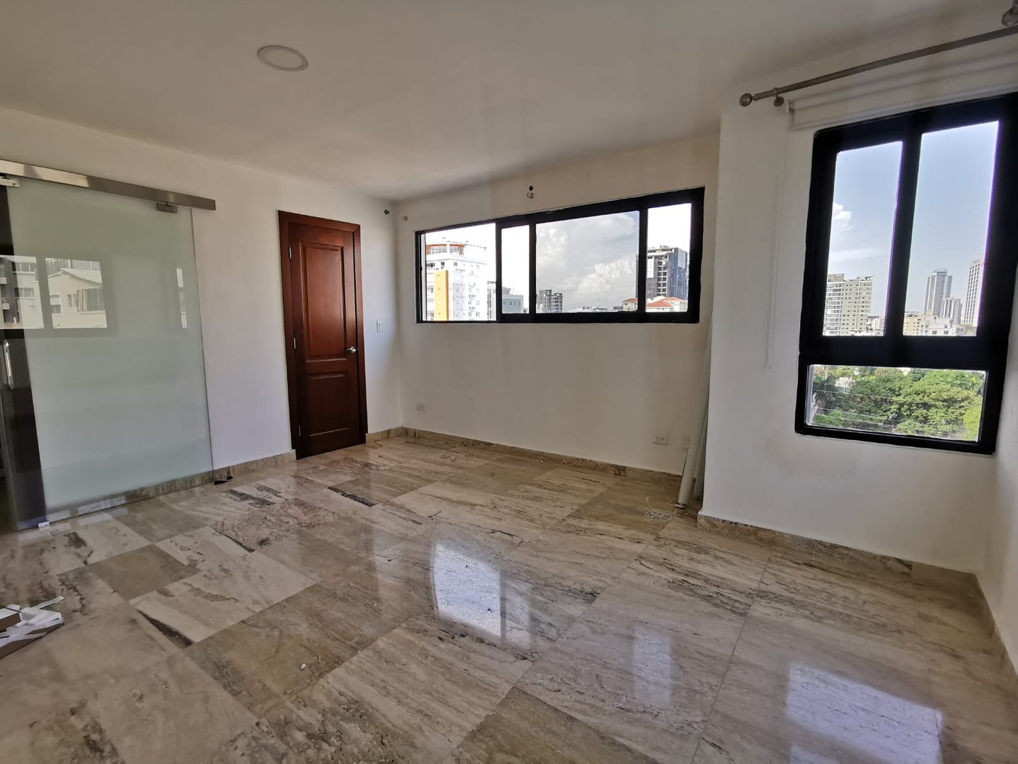 apartamentos - 📍 EN VENTA apartamento moderno y amplio en el exclusivo sector de Piantini!! 

 6