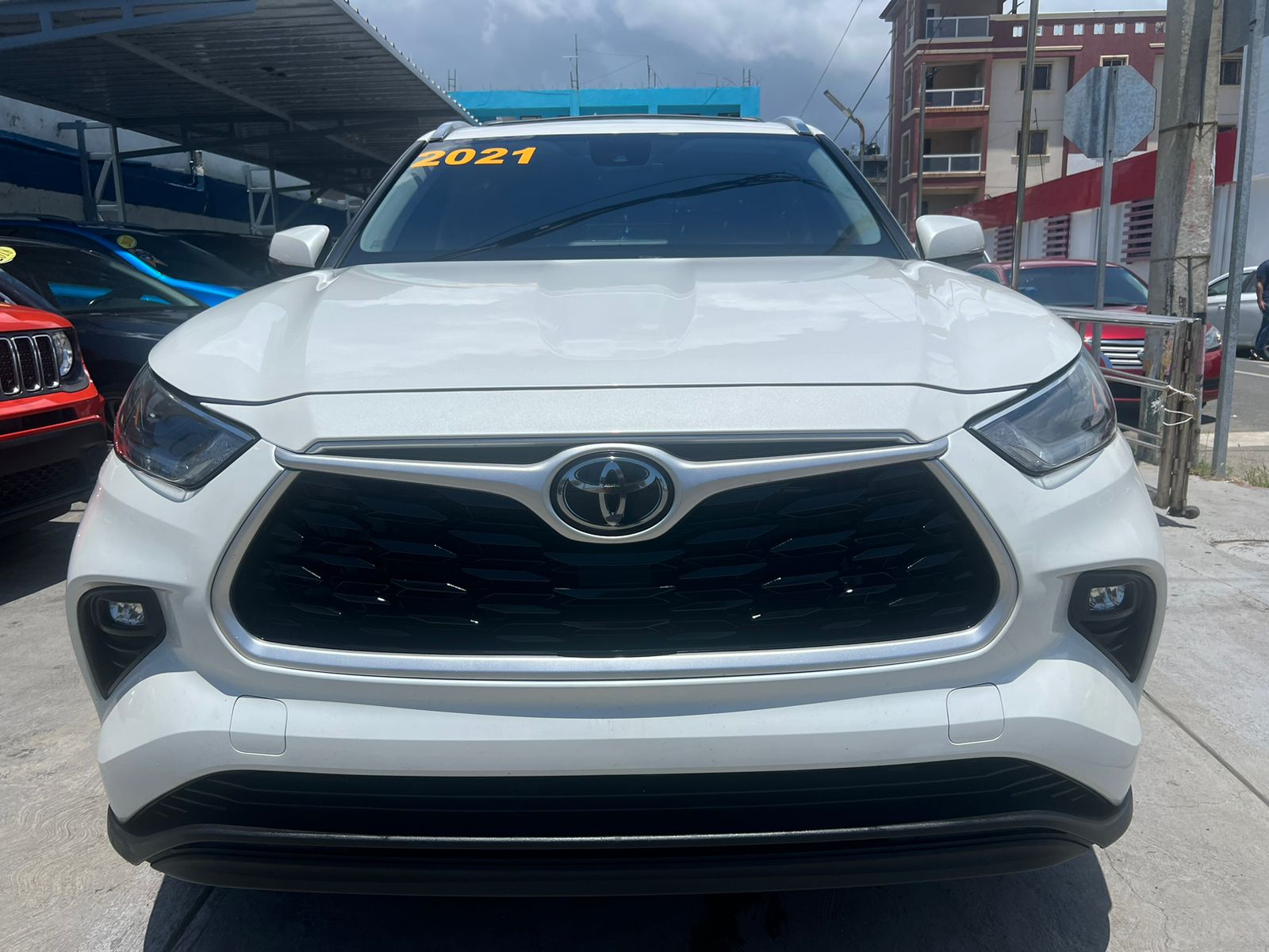 jeepetas y camionetas - Toyota Highlander XLE 2021 7