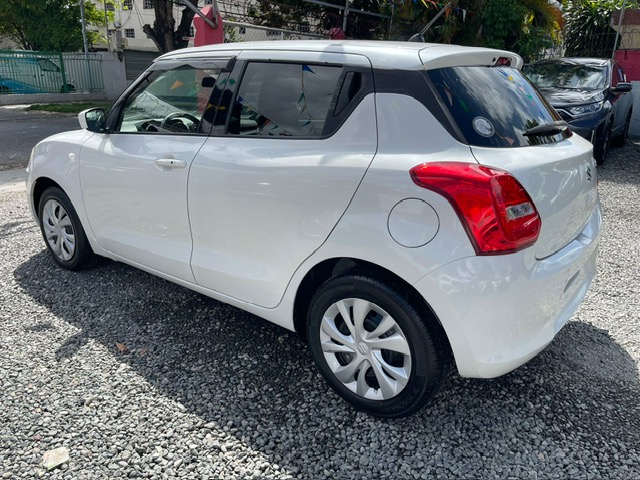 carros - Suzuki Swift 2018 Recien Importada 3