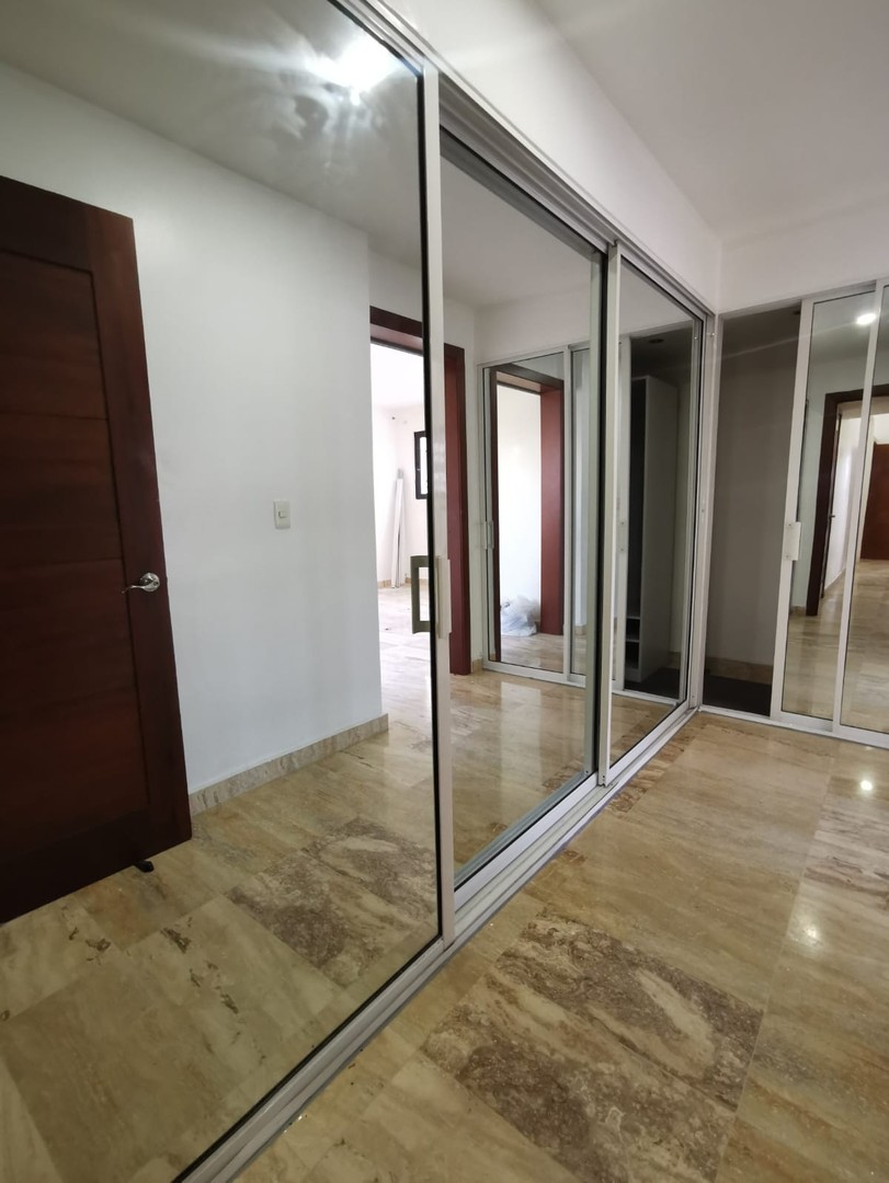 apartamentos - 📍 EN VENTA apartamento moderno y amplio en el exclusivo sector de Piantini!! 

 7