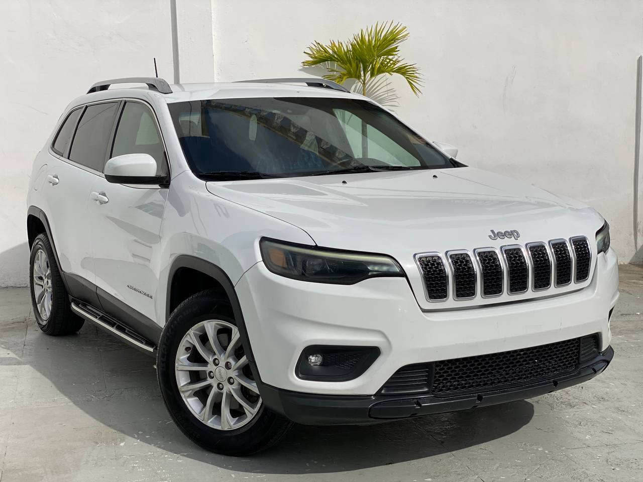 jeepetas y camionetas - JEEP CHEROKEE LATITUDE 2019 