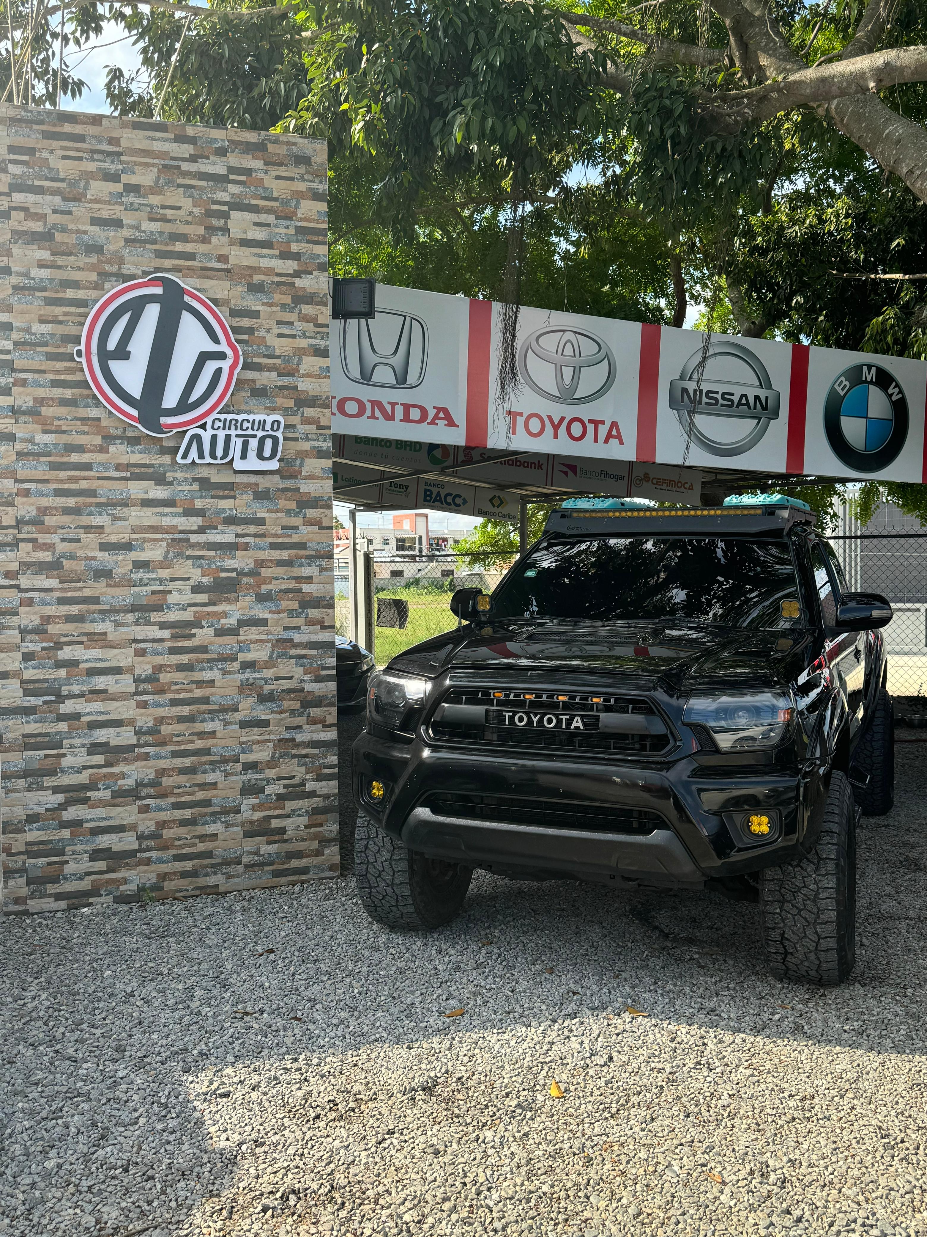 jeepetas y camionetas -  Toyota Tacoma SR 5 4x4 2012 9