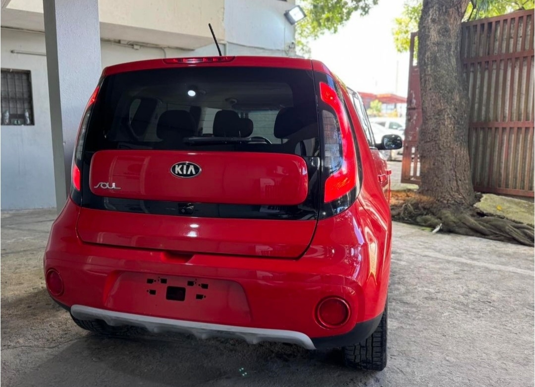 jeepetas y camionetas - Kia Soul Plus 2019 6