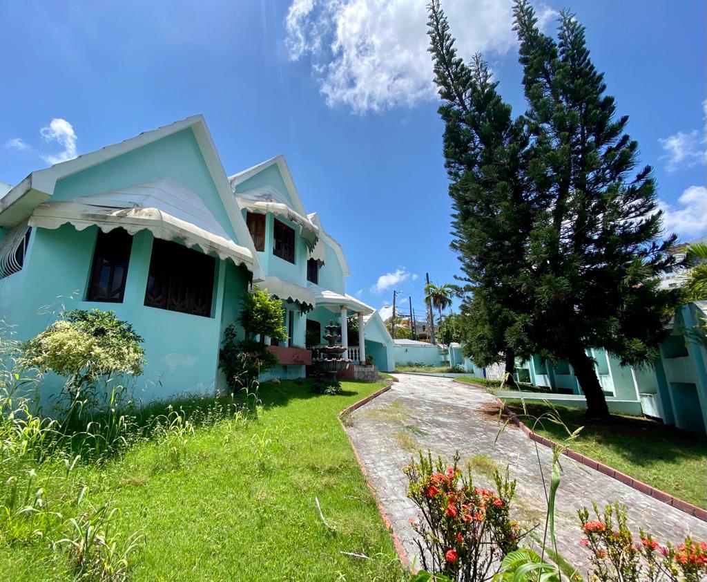 casas - Venta de hermosa casa cerca de carrefour y la Núñez de caceres Distrito Nacional 2