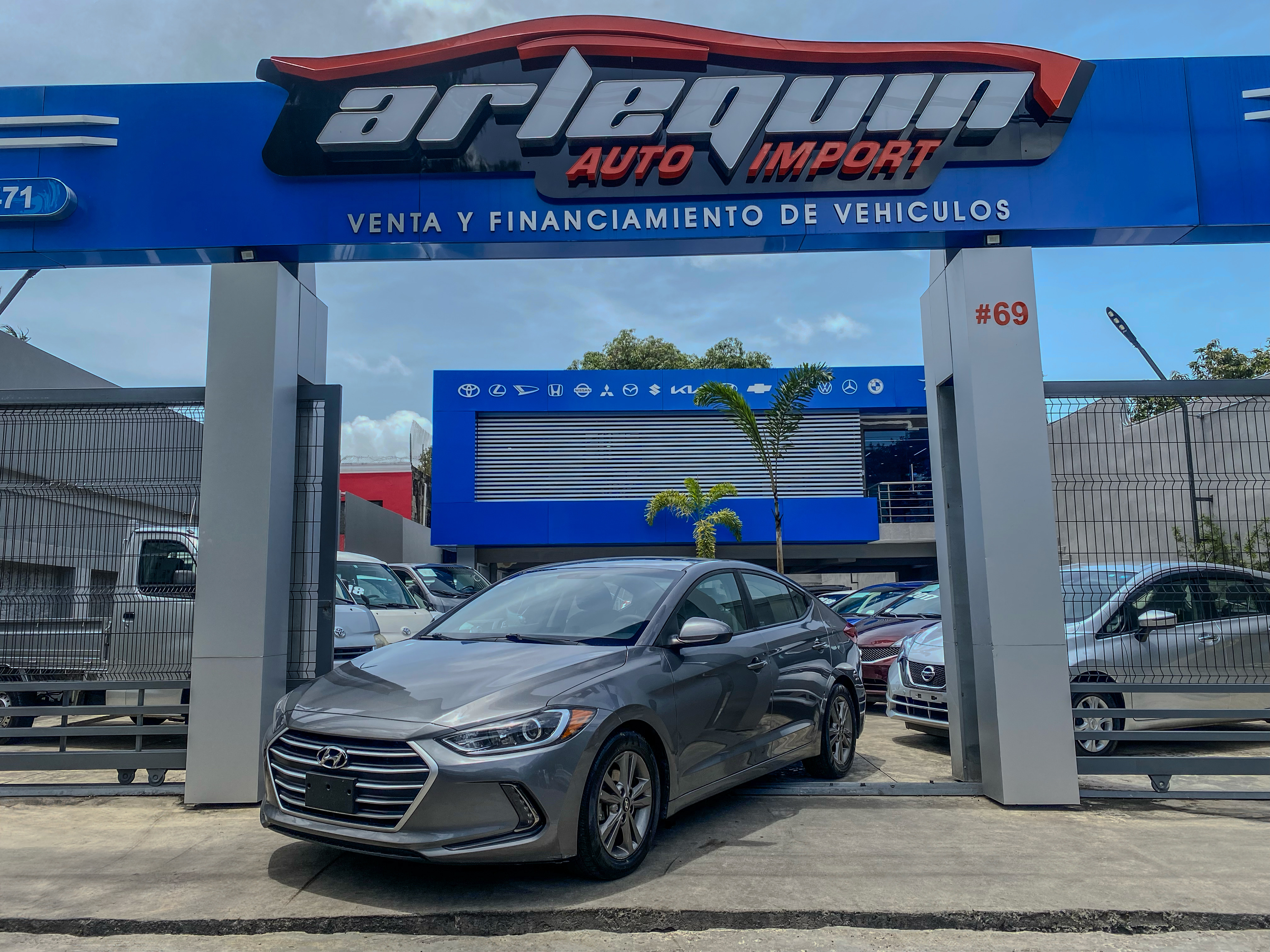 carros - 2018 Hyundai Elantra Limited 0