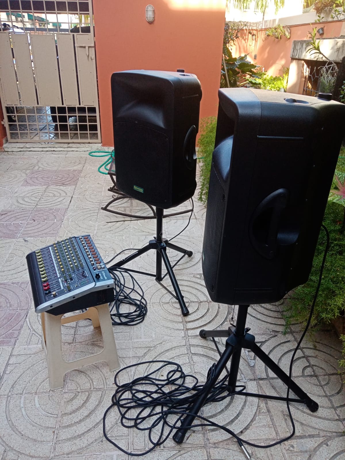 camaras y audio - EQUIPO PROFESIONAL: BOCINAS, MIXER Y ACCESORIOS