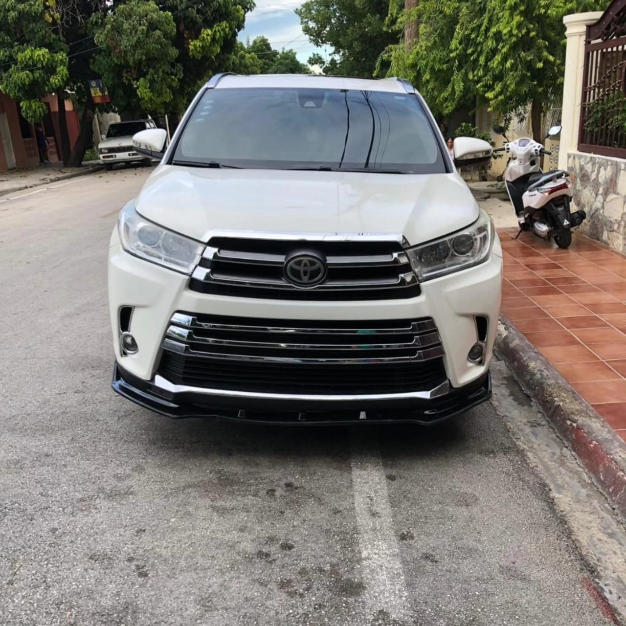 jeepetas y camionetas - TOYOTA HIGHLANDER 2017 XLE FULL 8