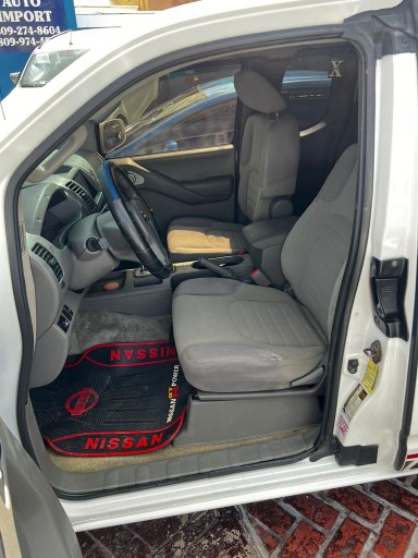 jeepetas y camionetas - Nissan Frontier 2012  excelentes condiciones 4