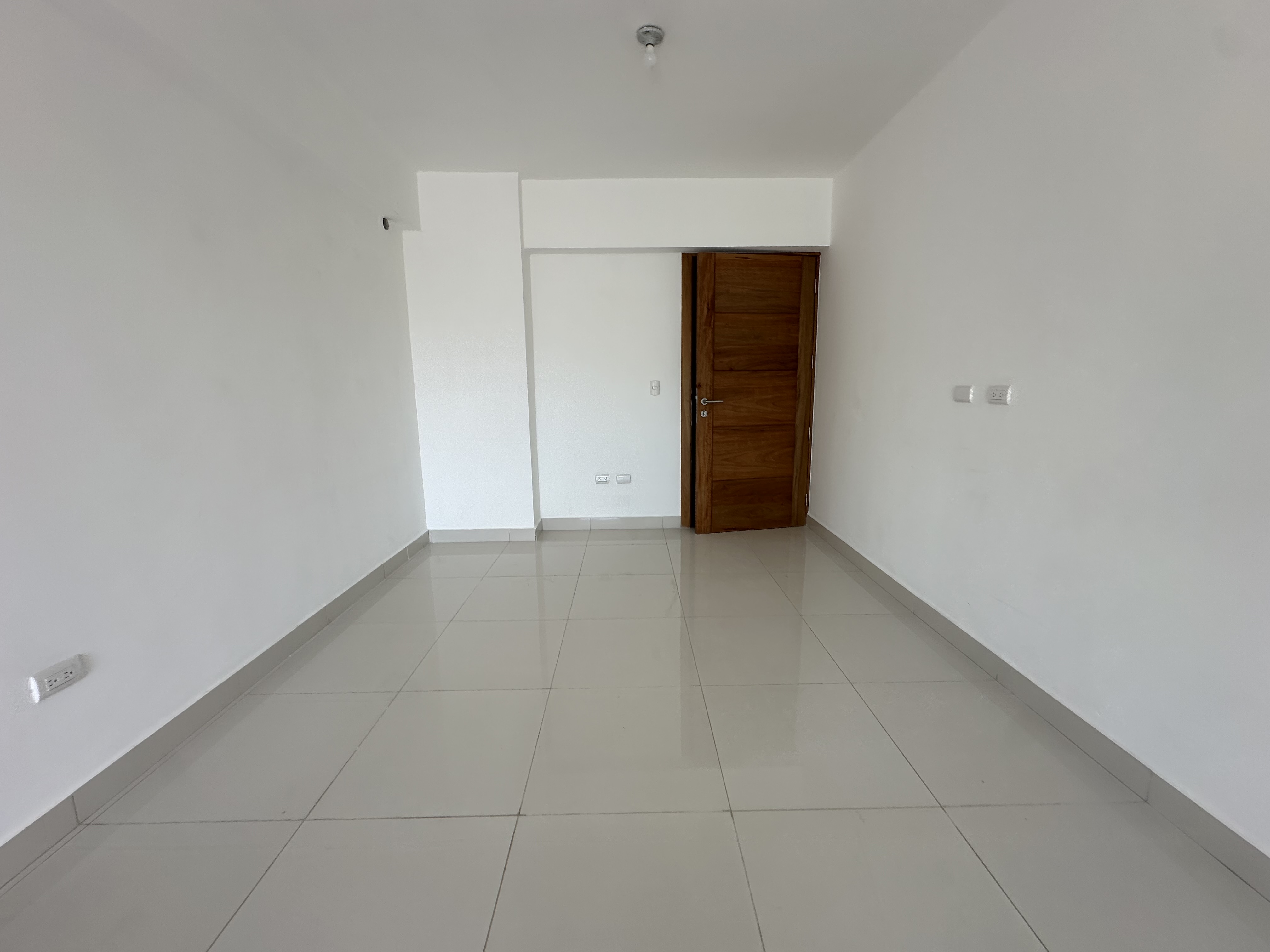 apartamentos - Vendo independencia klm 9 dos hab dos baños parque