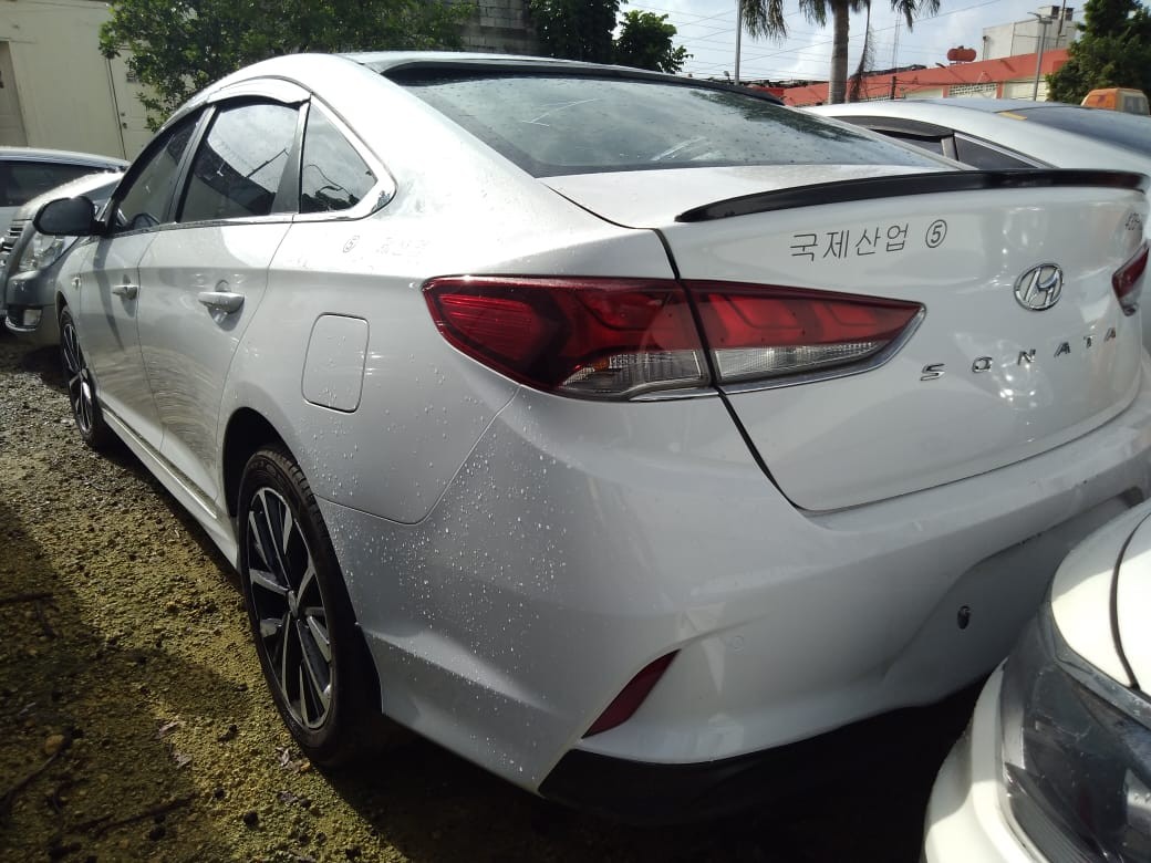 carros - HYUNDAI SONATA 2018 BLANCO 6