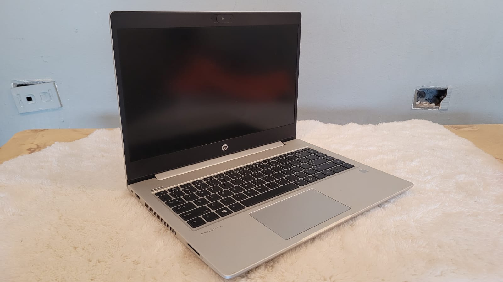 computadoras y laptops - Laptop Hp Elitebook  corei5 8th 8GB 256 SSD 14 plg