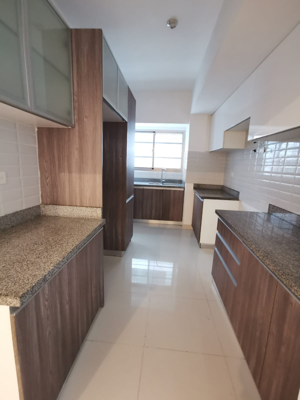 apartamentos - VENDO APART. EN ZONA EXCLUSIVO EN URB. FERNANDEZ 2