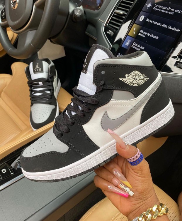 Tenis jordan uno hotsell