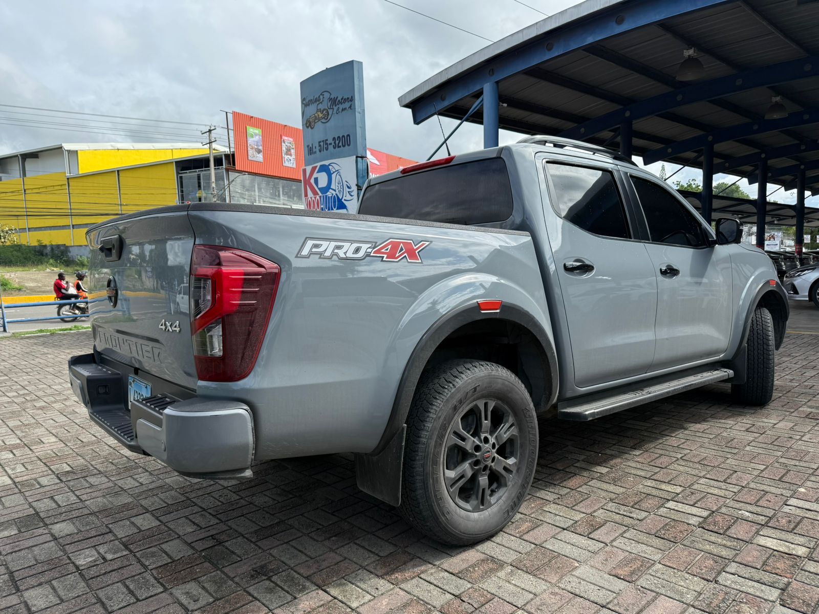 jeepetas y camionetas - Nissan frontier pro x 2023 1