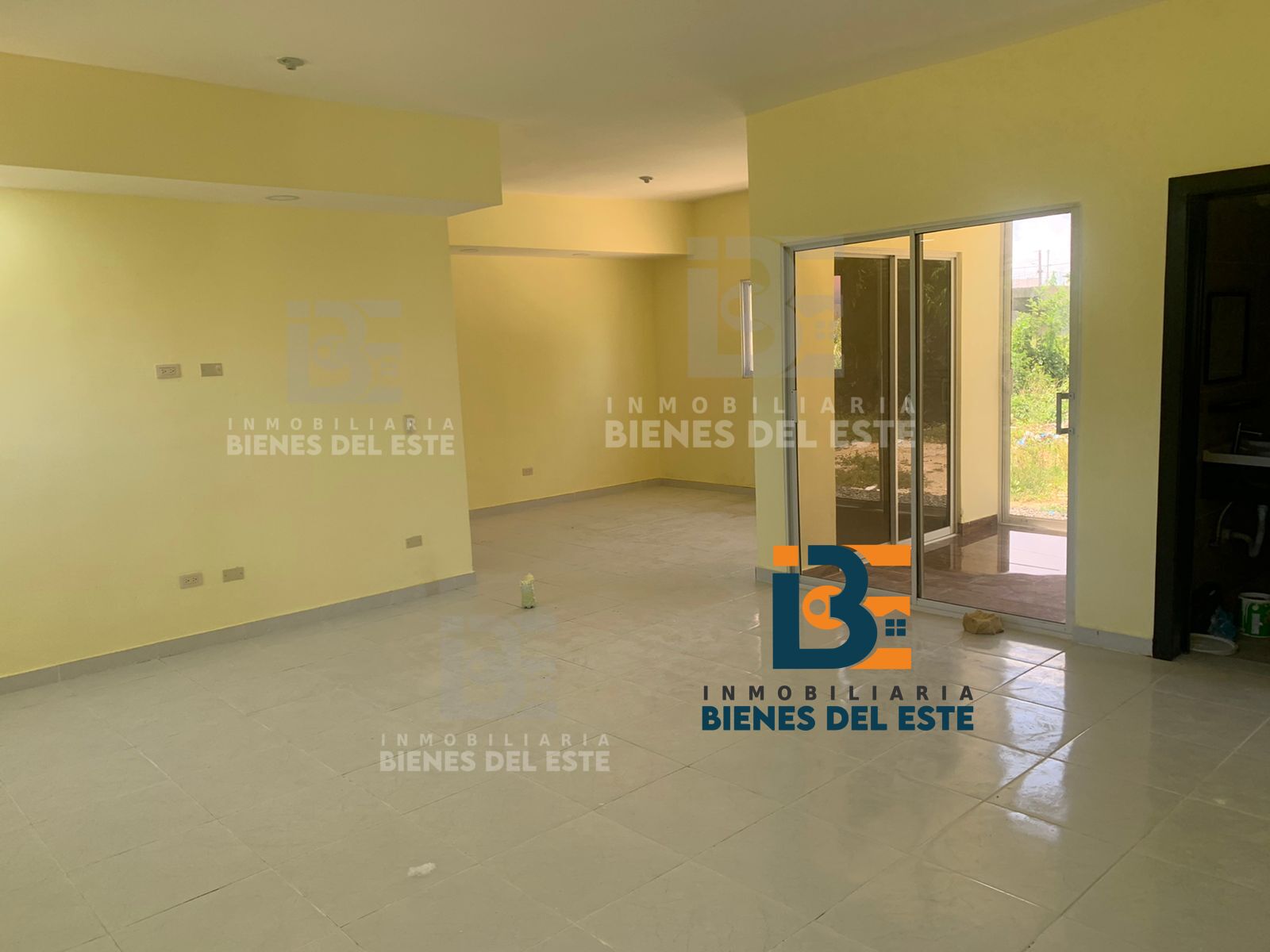 casas - Se Vende Esta Casa mas solar  2