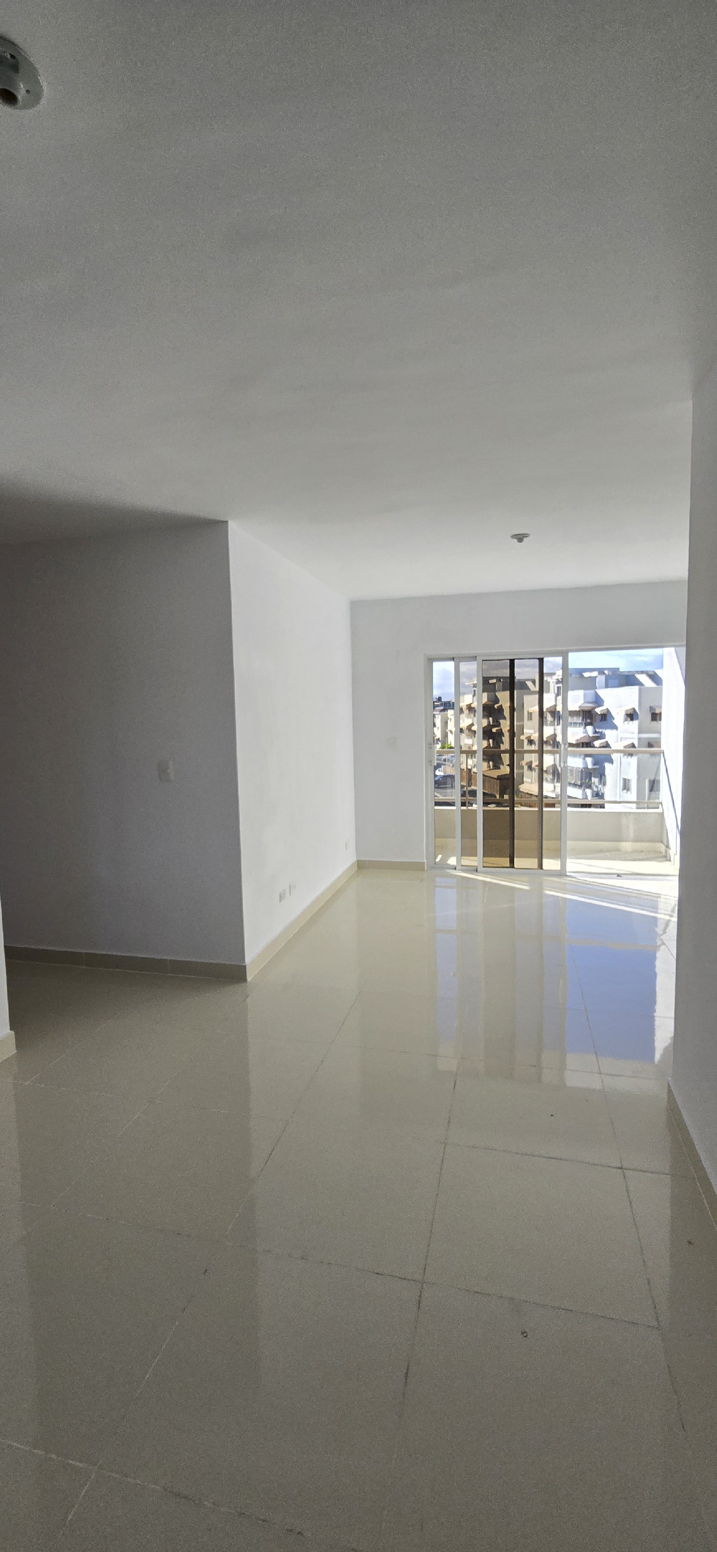 apartamentos - Apartamento en Alquiler en Nueva Terraza  
Nuevo a estrenar próximo a Carrefour  5