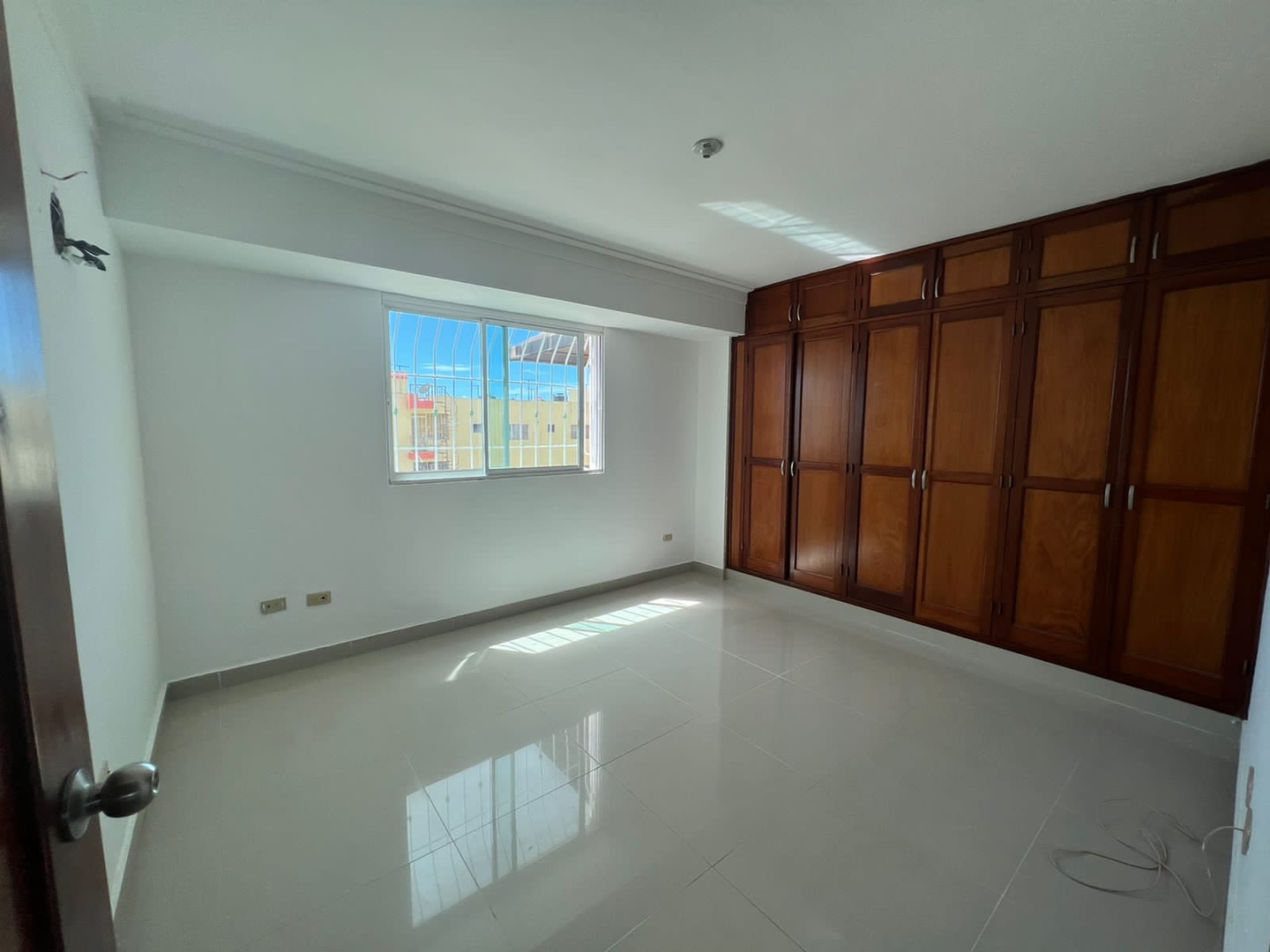 apartamentos - Venta de apartamento en vista hermosa de 163mts piso 4  6