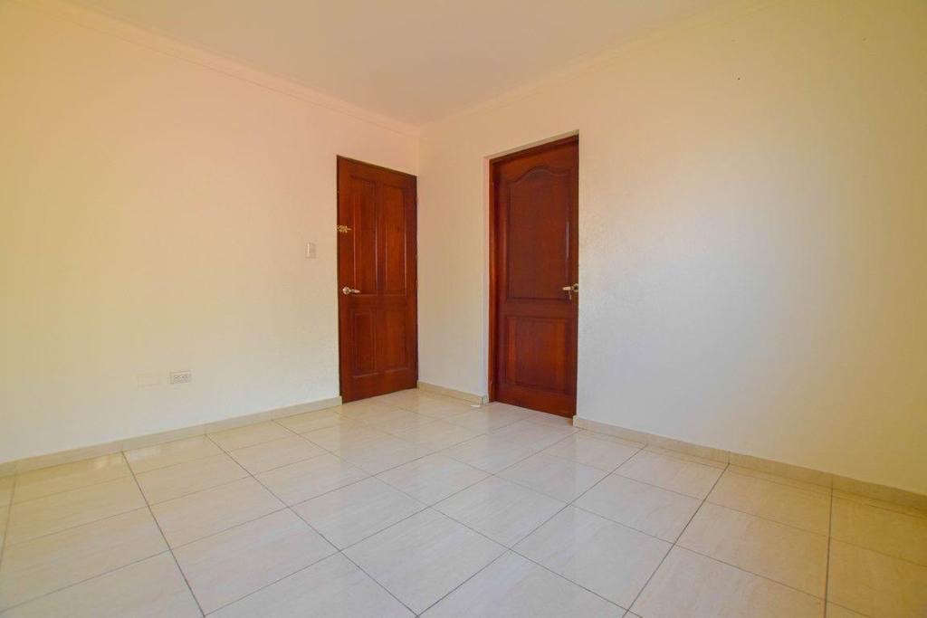 casas - venta de casa con piscina en Arroyo Hondo Santo Domingo República Dominicana  9