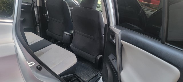 jeepetas y camionetas - TOYOTA RAV4 XLE FULL 2017 5