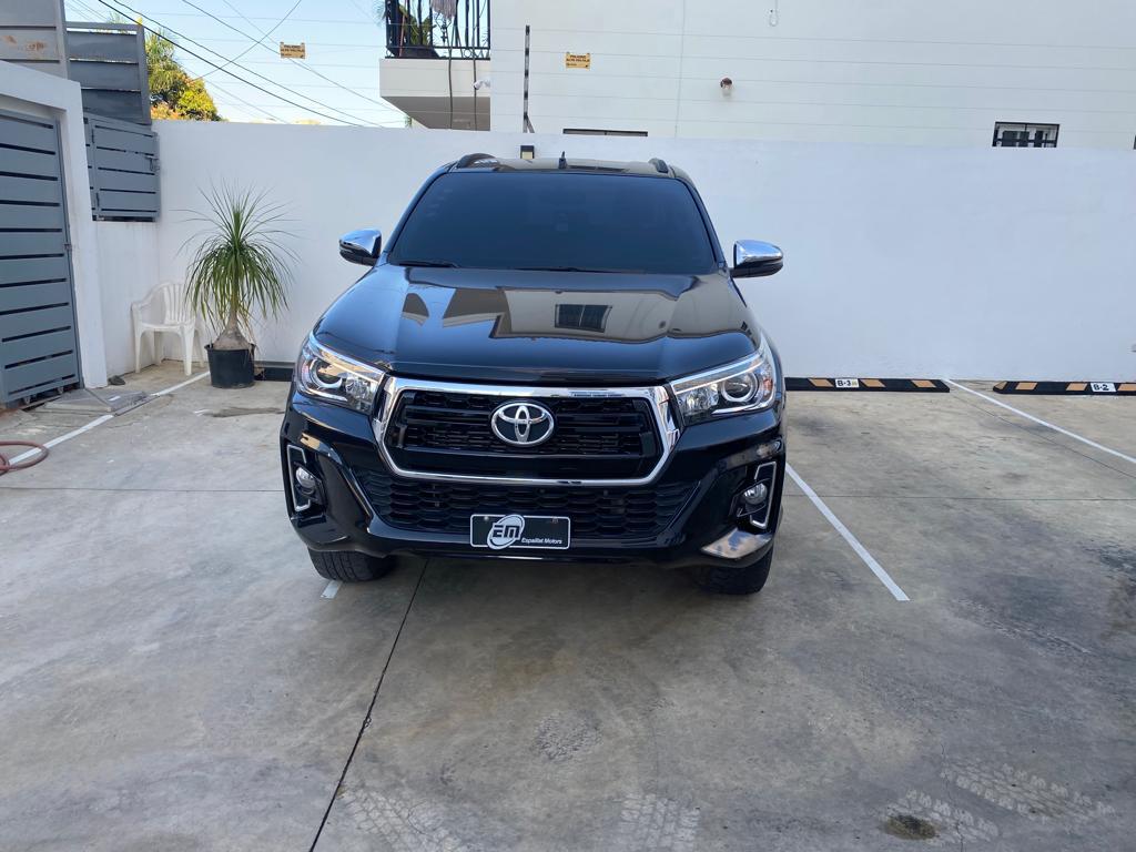 jeepetas y camionetas - Toyota hilux 2020 1