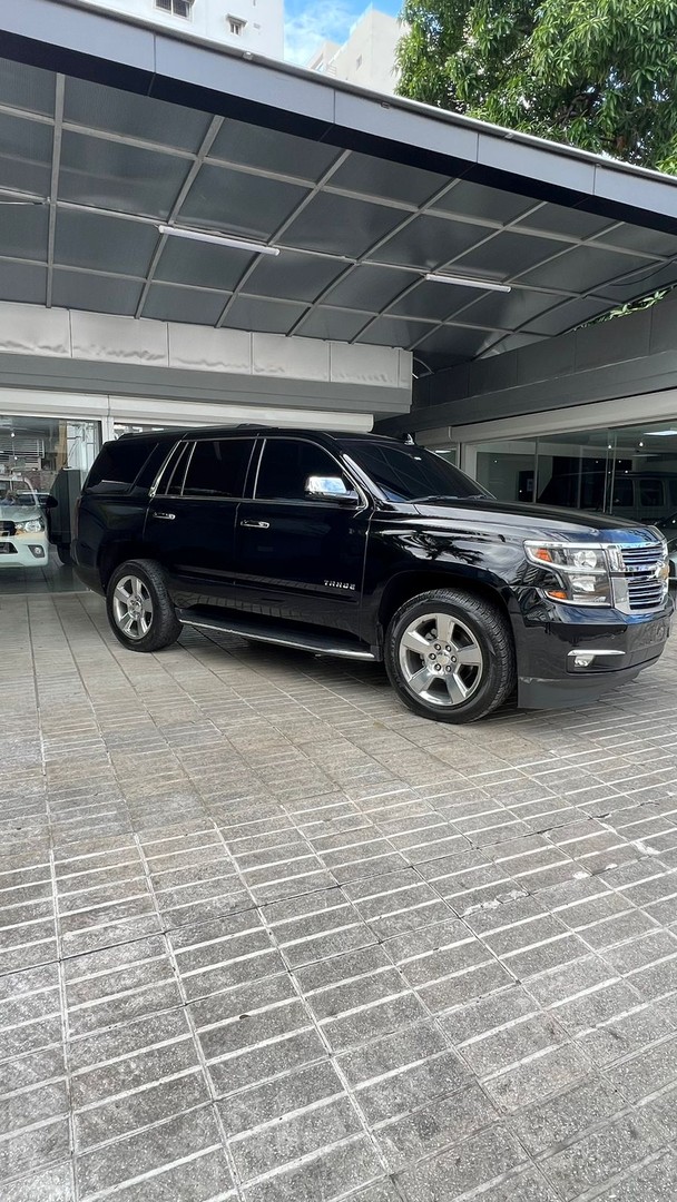 jeepetas y camionetas - CHEVROLET TAHOE PREMIER 4WD 2018

