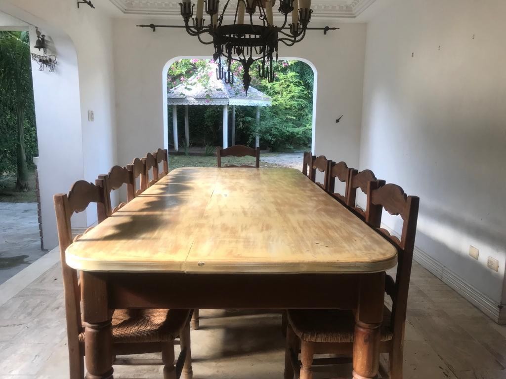 muebles y colchones - Espectacular mesa de comedor en madera nogal 