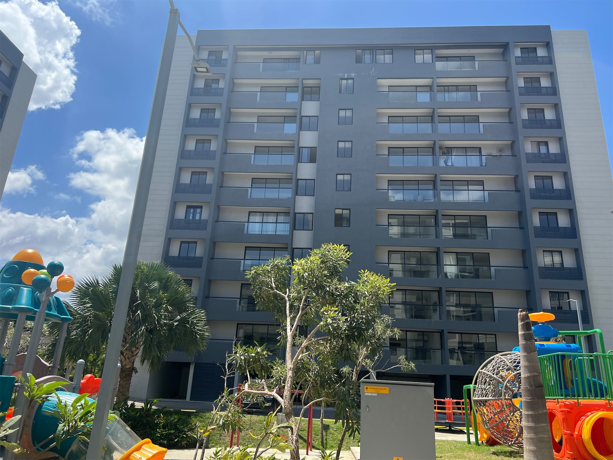 apartamentos - Alquilo En residencial Livera Hispaniamericana 0