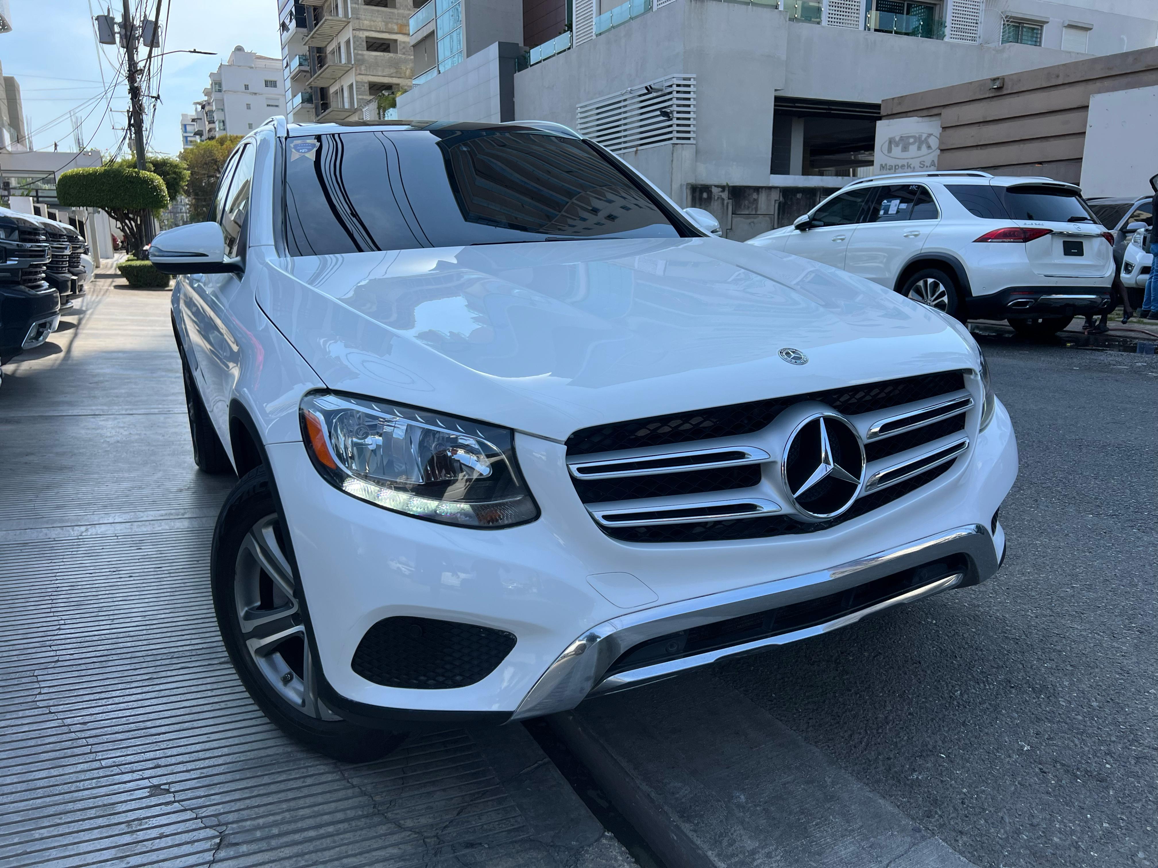 jeepetas y camionetas - Mercedes-Benz GLC 300 2018 1