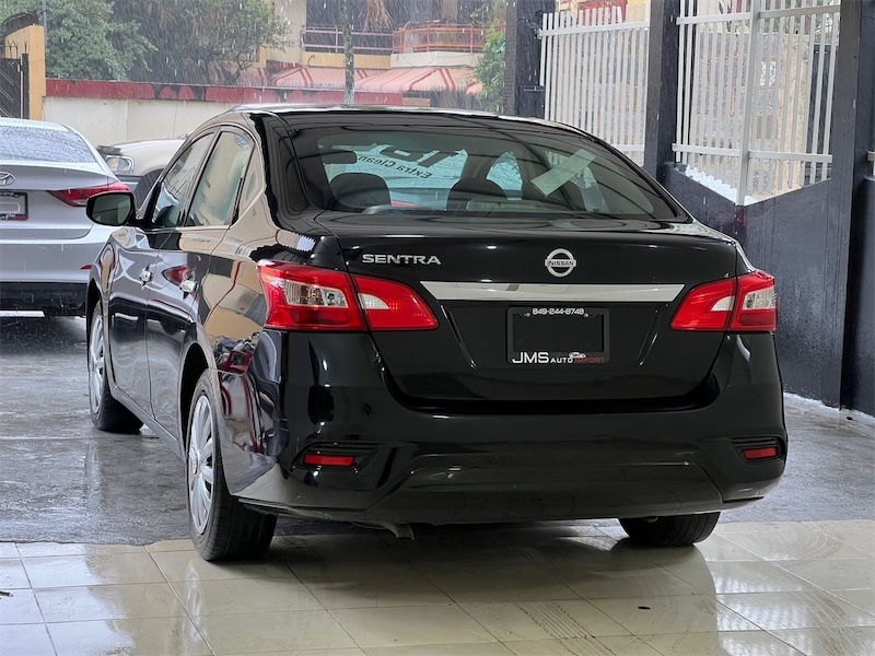 carros - NISSAN SENTRA RECIÉN IMPORTADO AÑO 2018 CLEAN CARFAX 4