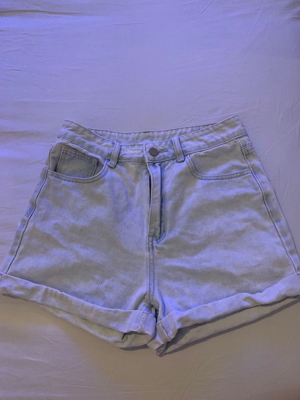 ropa para mujer - Jean shorts 300 cada uno! 