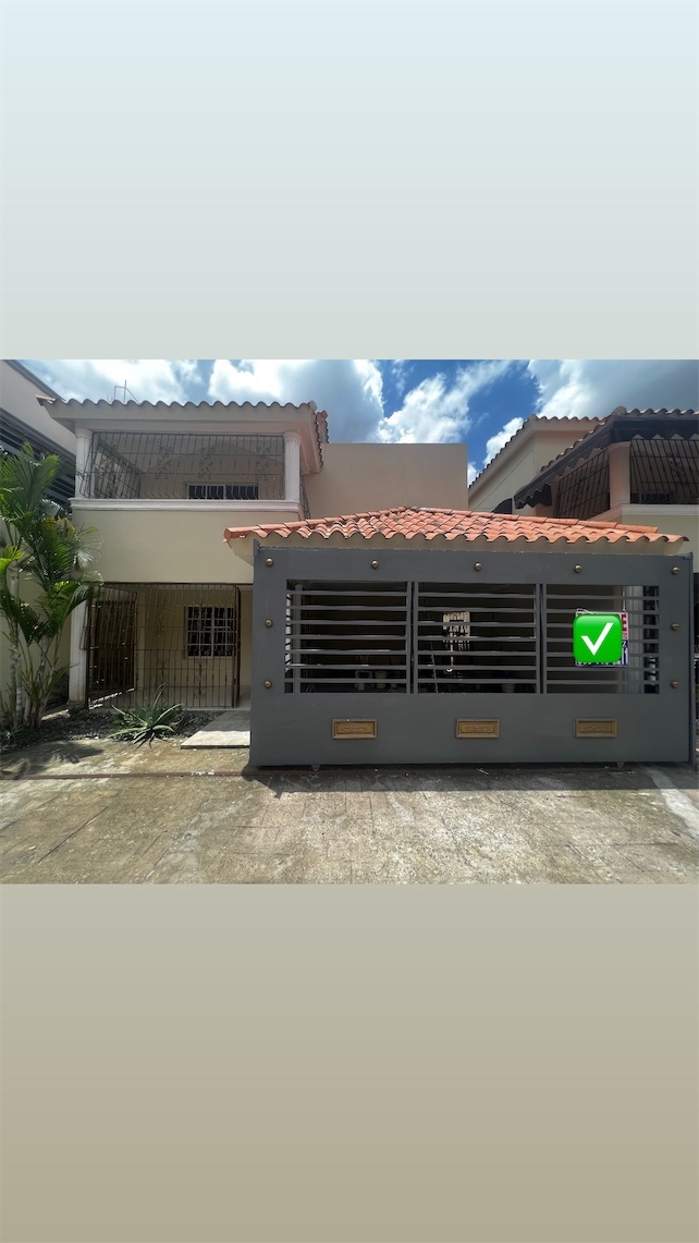 casas - Venta de casa en la autopista de san Isidro prado oriental Santo Domingo este  0