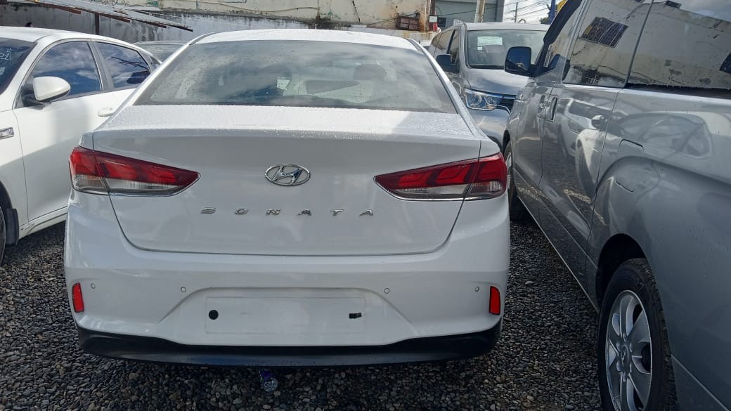 carros - HYUNDAI SONATA NEW RISE 2019 BLANCO. CAJA NUEVA 6