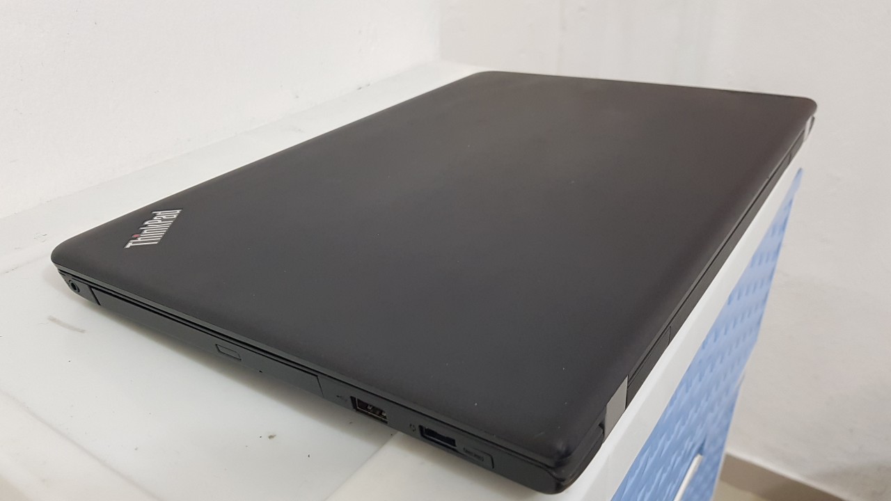 computadoras y laptops - Lenovo Touch T560 17 Pulg Core i5 Ram 8gb Disco 128gb SSD HDMI 2