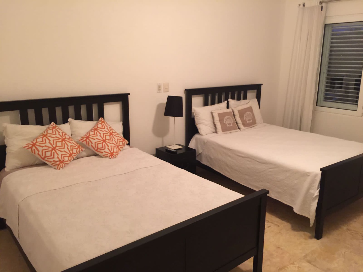 casas vacacionales y villas - Vendo villa en punta cana 2,200. Mts2. M.v  3