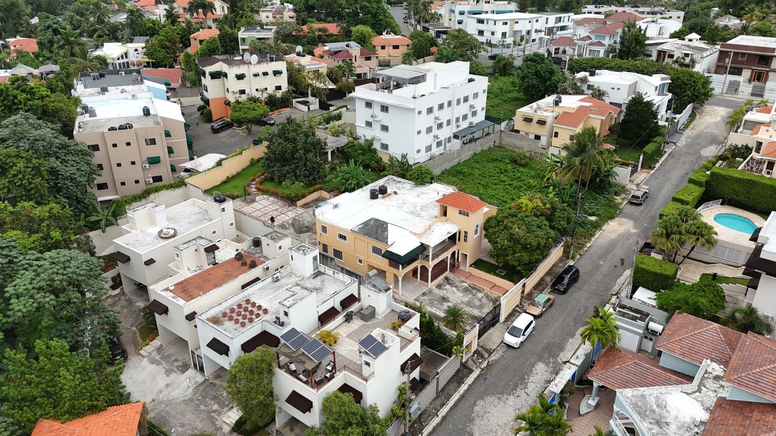 casas - Casa de 8 habitaciones en Altos de Arroyo Hondo II