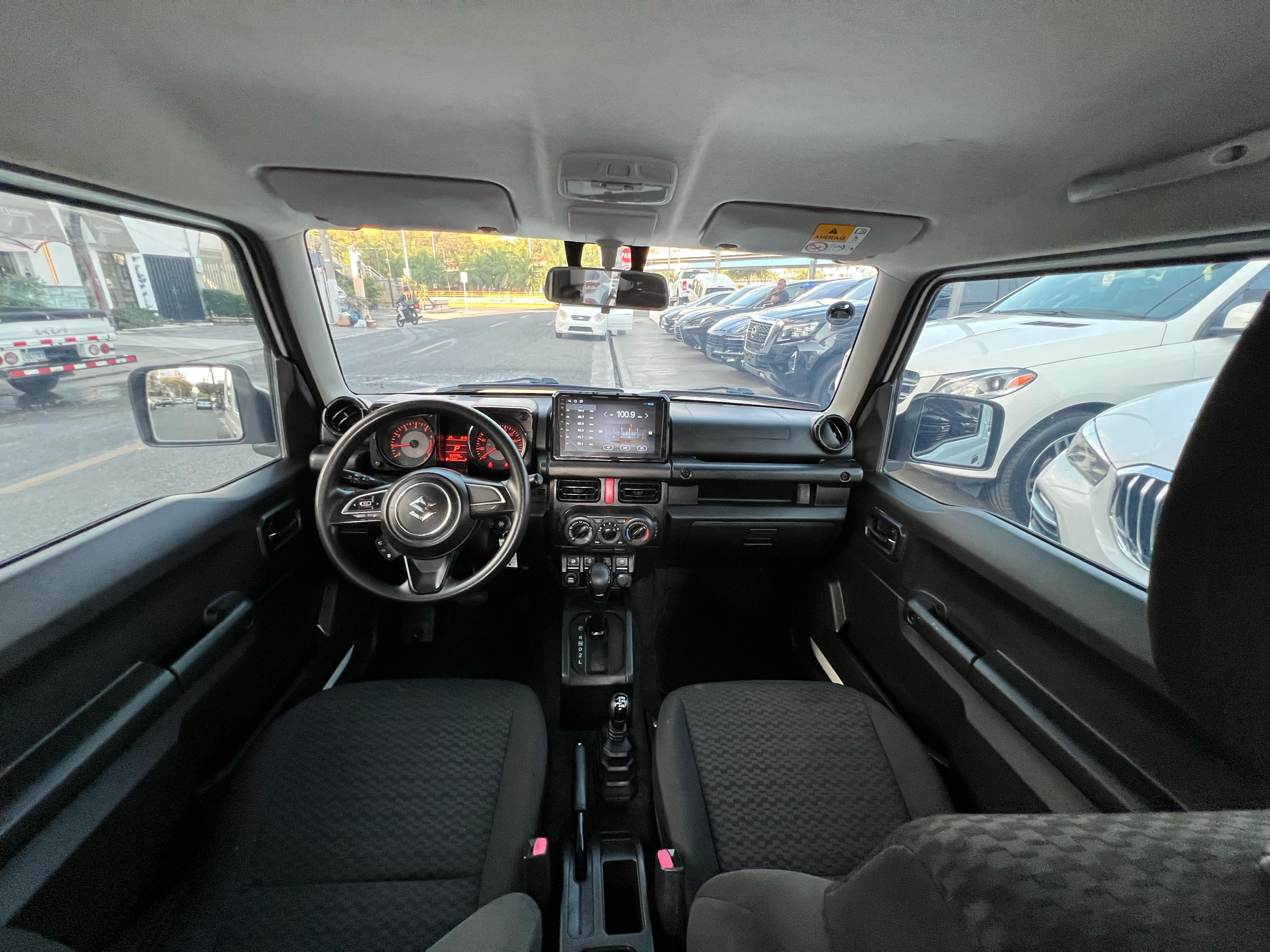 jeepetas y camionetas - Suzuki Jimny GL 4WD 2022 6