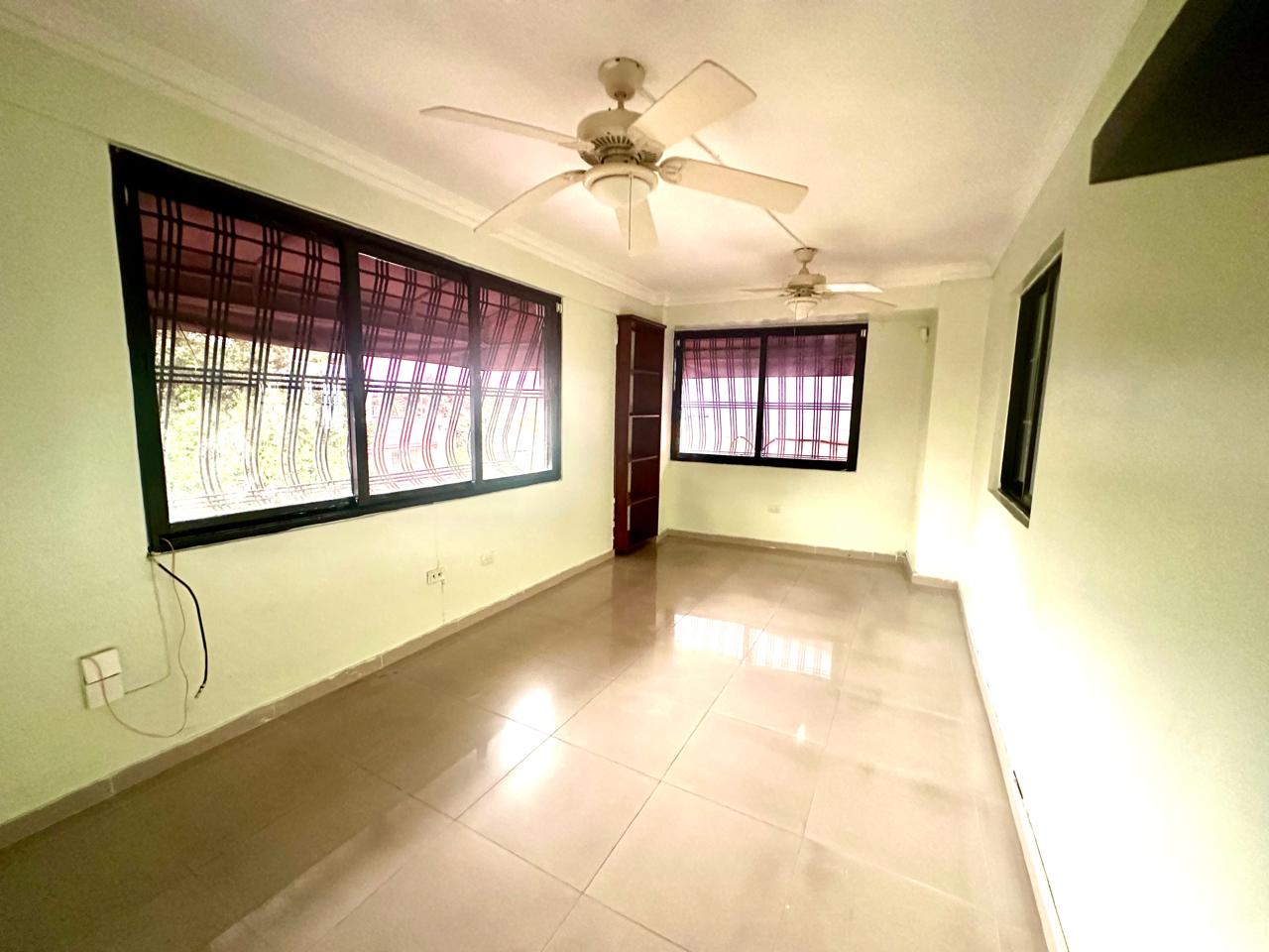 casas - Vendo Edif Multiuso en Res. Santo Domingo, Herrera 5